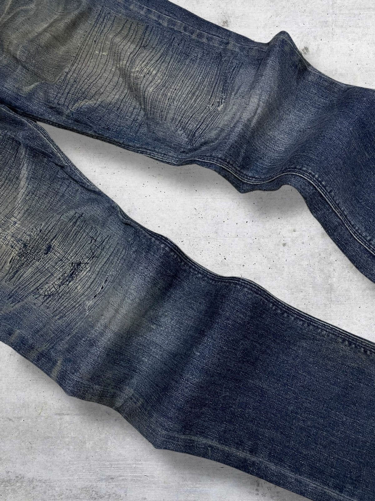 semanticdesign RARE VINTAGE HIGH STREET JAPAN CRAFTMANSHIP DISTRESSED DENIM Size US 33 - 6 Thumbnail