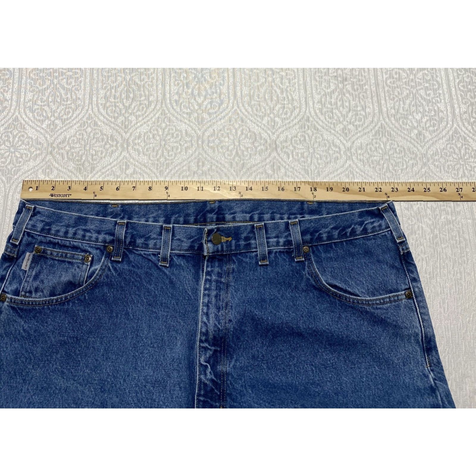 Carhartt VINTAGE Carhartt Jeans Mens 46x32 Blue Relaxed Fit Straight Leg Denim Workwear B17-DST Size US 30 / EU 46 - 6 Thumbnail