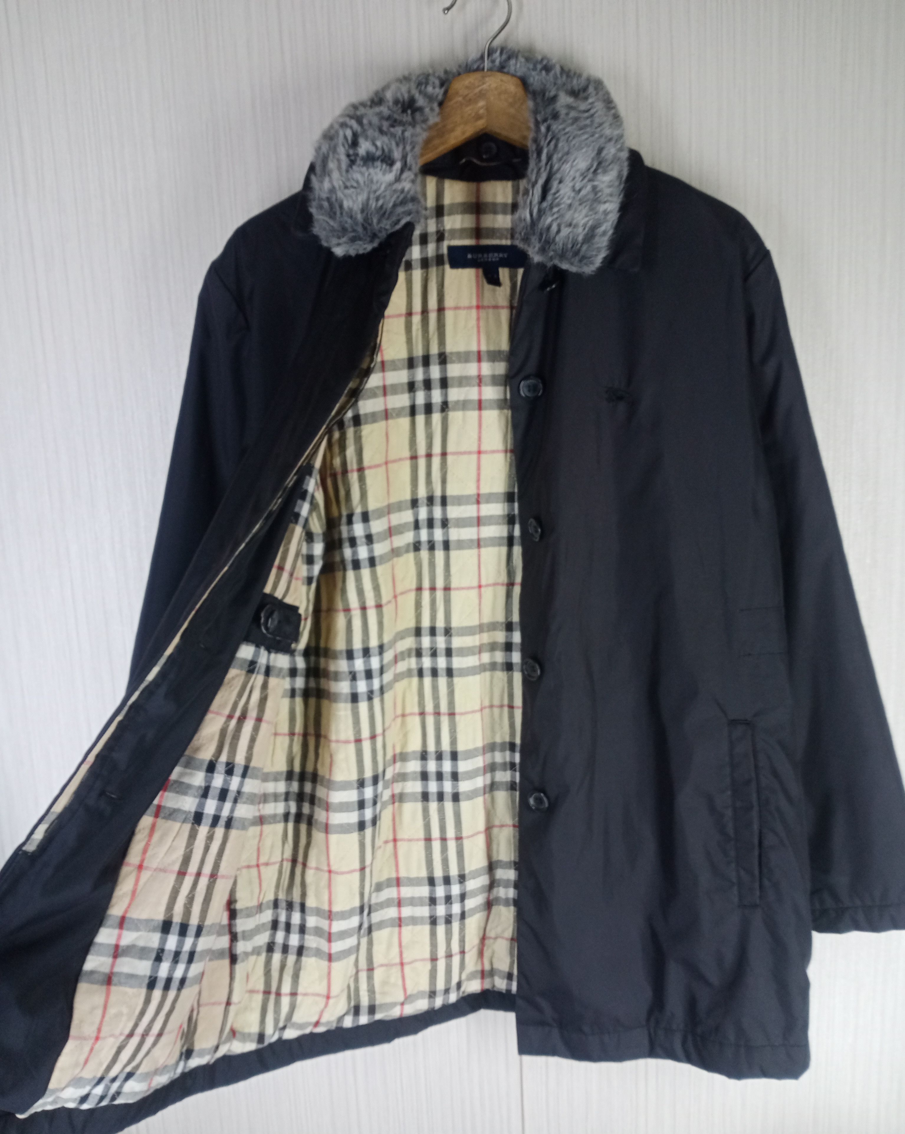 Burberry Rare Burberry London Nova Check Faux Fur Jacket Size US M / EU 48-50 / 2 - 1 Thumbnail