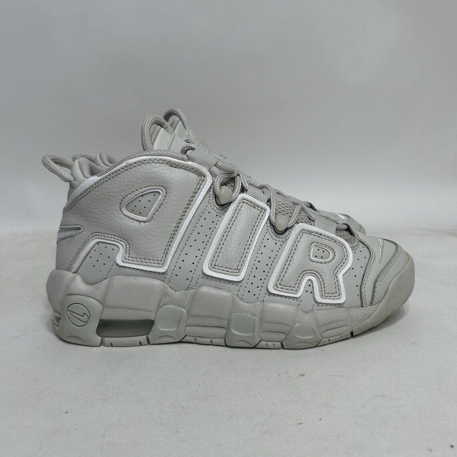 Nike Nike Air More Uptempo GS “Light Bone” 2024 Size US 6.5 / IT 36.5 - 5 Thumbnail