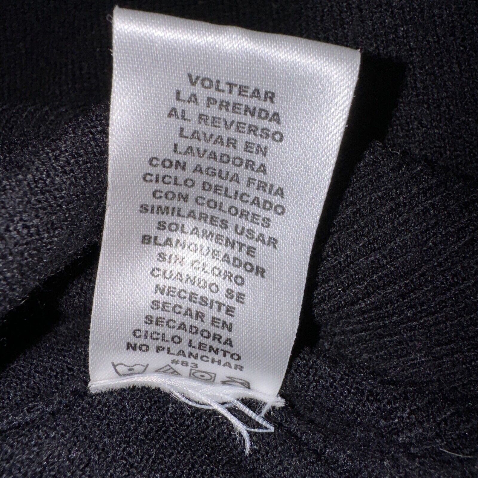 Vintage Vintage Unbranded Virgin Wool Sweater Black Mock Neck With B Size ONE SIZE - 12 Thumbnail