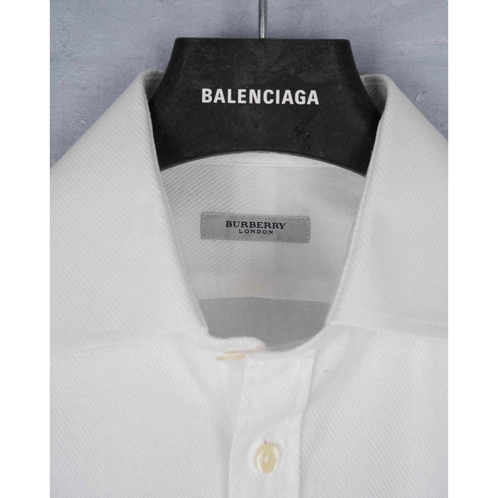 Burberry Burberry london white classic long sleeve button shirt Size US L / EU 52-54 / 3 - 4 Thumbnail
