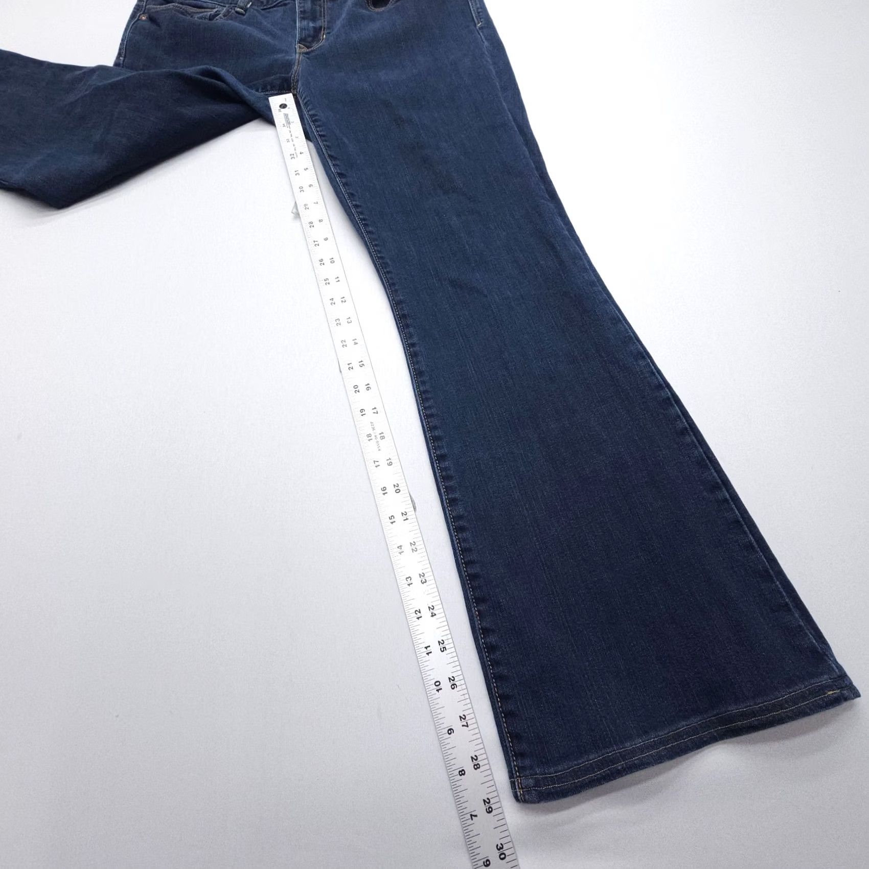Gap Gap 1969 Jeans Bootcut Womens 14 Blue Dark Wash 29" Inseam Regular Rise Low 6.5-8.5 Denim Cotton Blend 5-Pocket USA Vintage: No Size 36" / US 14 / IT 50 - 4 Thumbnail