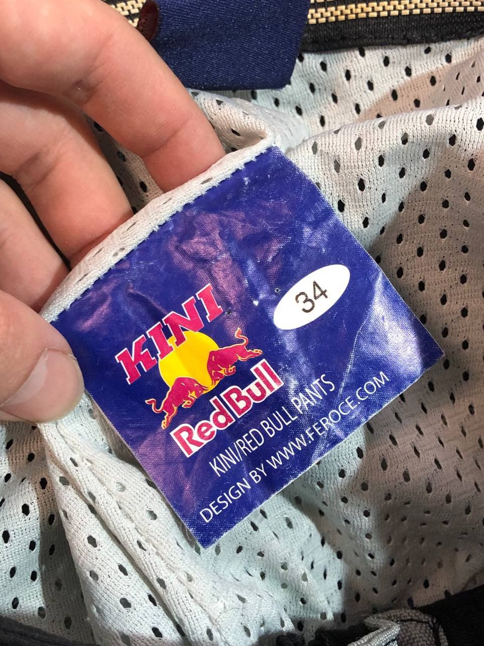 Sports Specialties Red Bull KINI Moto Jacket Pants Racing Vintage Premium Class Size US L / EU 52-54 / 3 - 23 Thumbnail