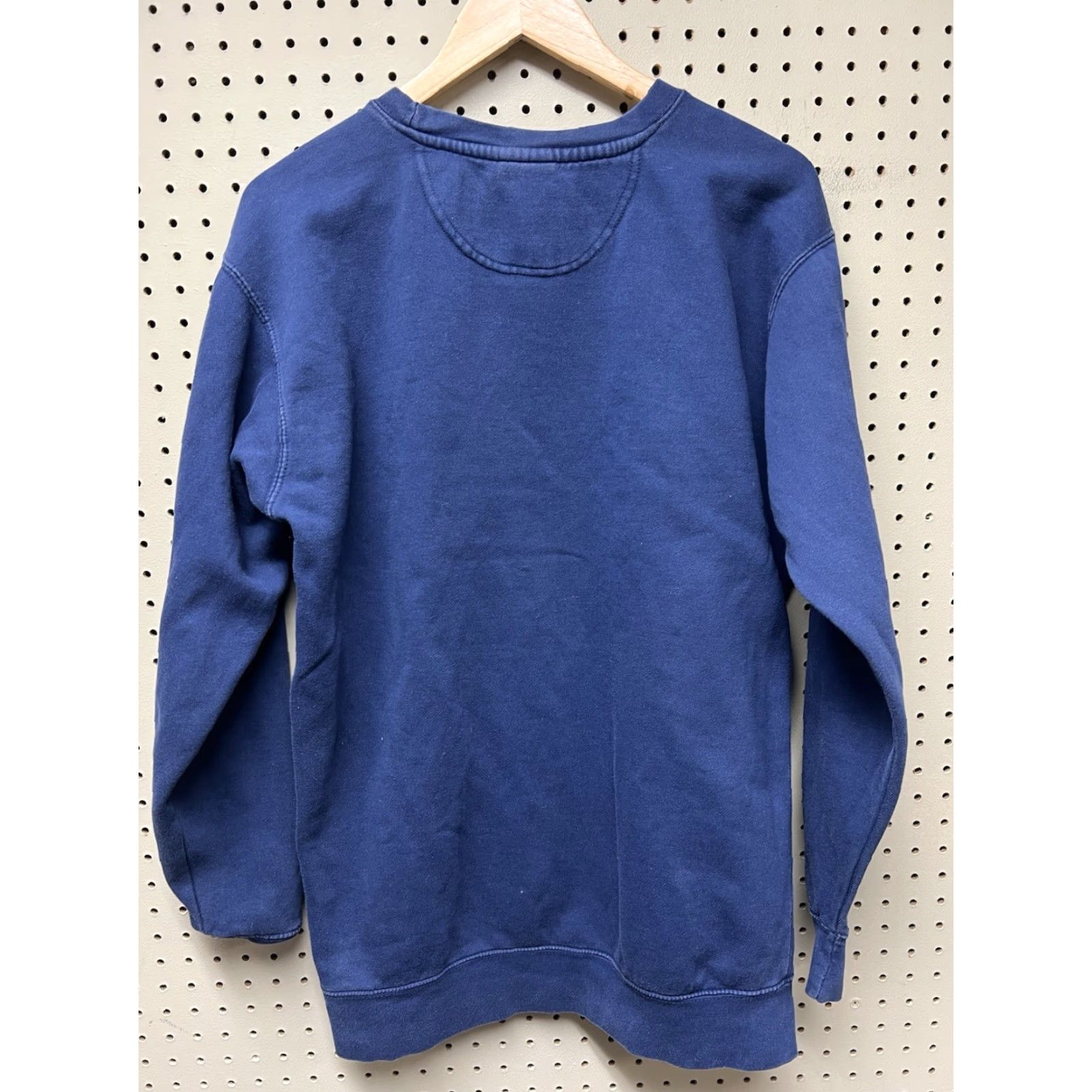Comfort Colors Bud light Friends Medium Blue Crew Neck Sweatshirt Comfort Colors Pullover Size M / US 6-8 / IT 42-44 - 2 Thumbnail