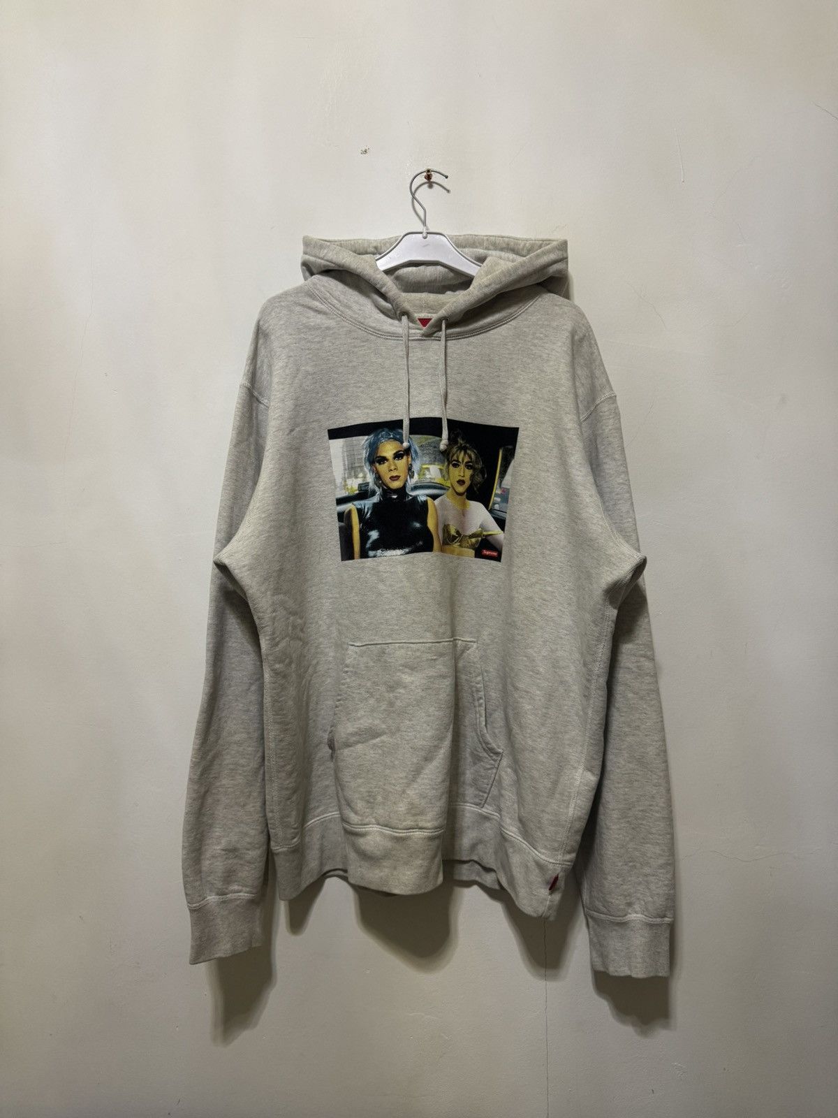 Supreme Supreme Nan Goldin Misty and Jimmy Paulette Hoodie Size US XL / EU 56 / 4 - 1 Thumbnail