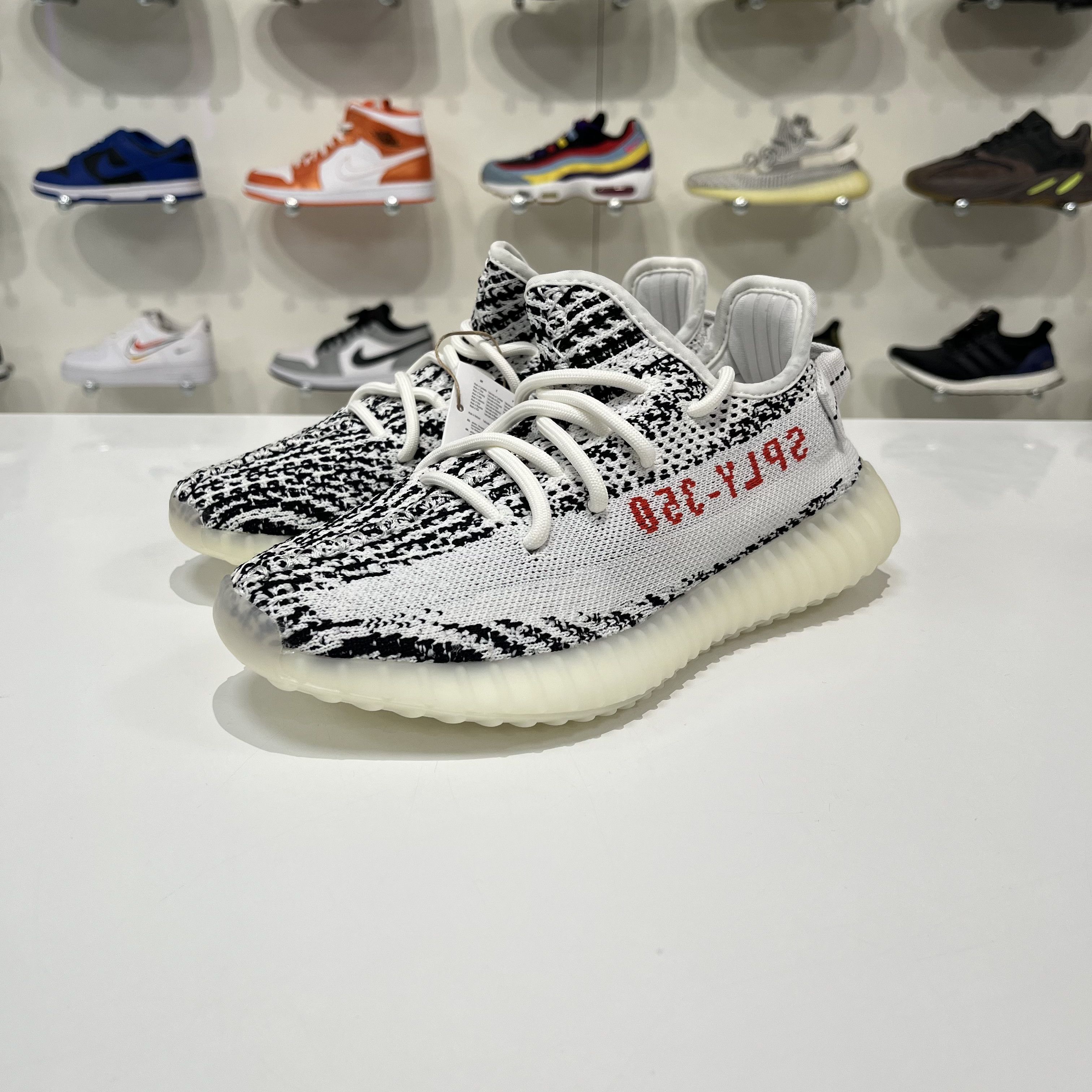Adidas Adidas Yeezy Boost 350 V2 Zebra Size US 5 / EU 37 - 2 Thumbnail
