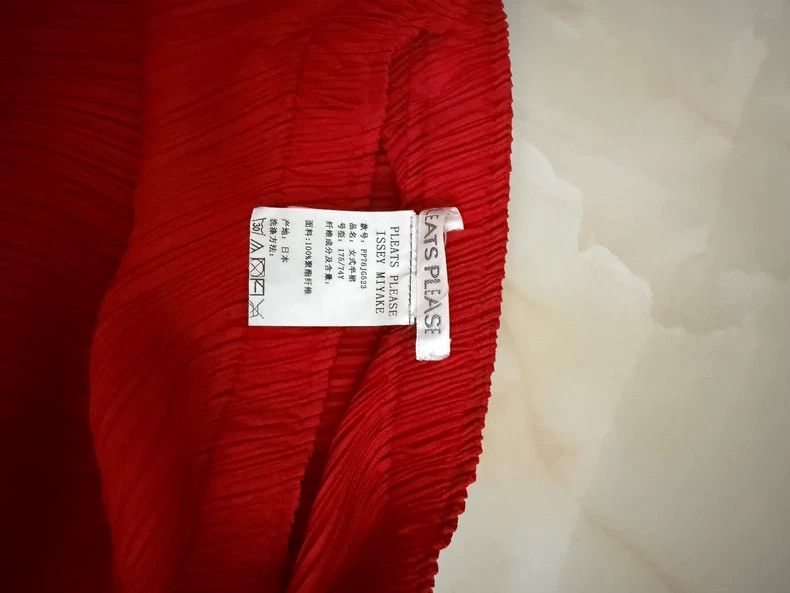 Issey Miyake Issey Miyake size:5 A big red round skirt Size 31" - 2 Thumbnail