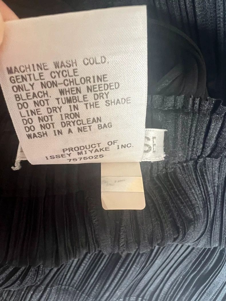 Issey Miyake issey miyake size:m black pants Size US 26 / EU 42 - 4 Thumbnail