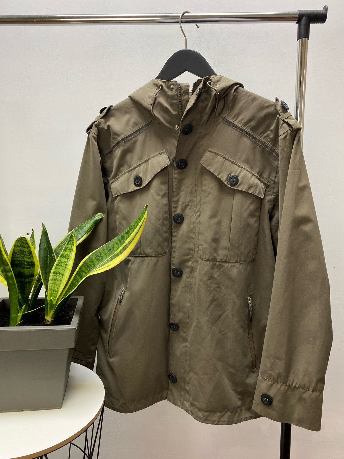 Other Helly Hansen Outdoor Gorpcore Jacket Men’s Beige L Size US L / EU 52-54 / 3 - 1 Thumbnail