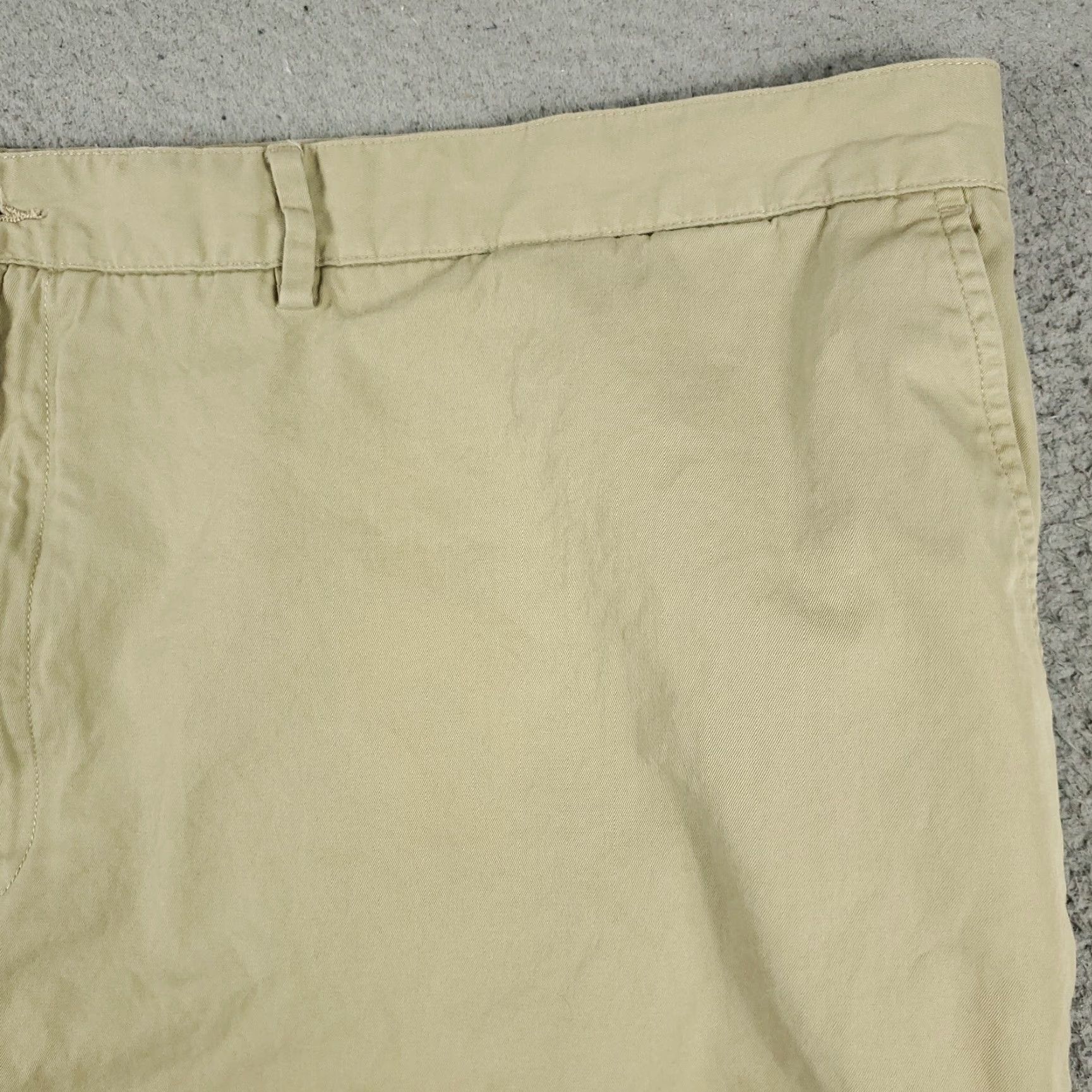 Ralph Lauren Vintage Ralph Lauren Men's Chino Shorts Size 52 Beige Flat Front Casual Classic Size US 36 / EU 52 - 3 Thumbnail