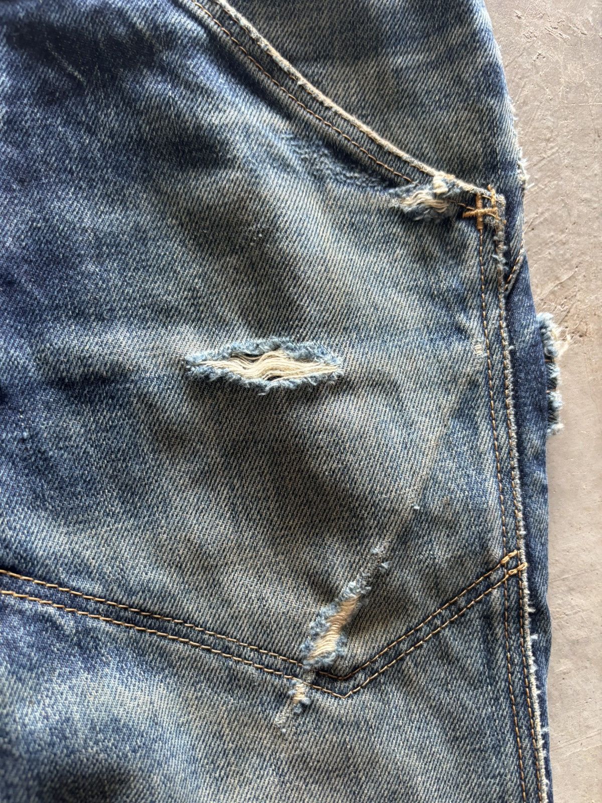 Number (N)ine DISTRESSED NUMBER (N)INE BIRDS DOUBLE KNEE CARPENTER DENIM Size US 32 / EU 48 - 9 Thumbnail