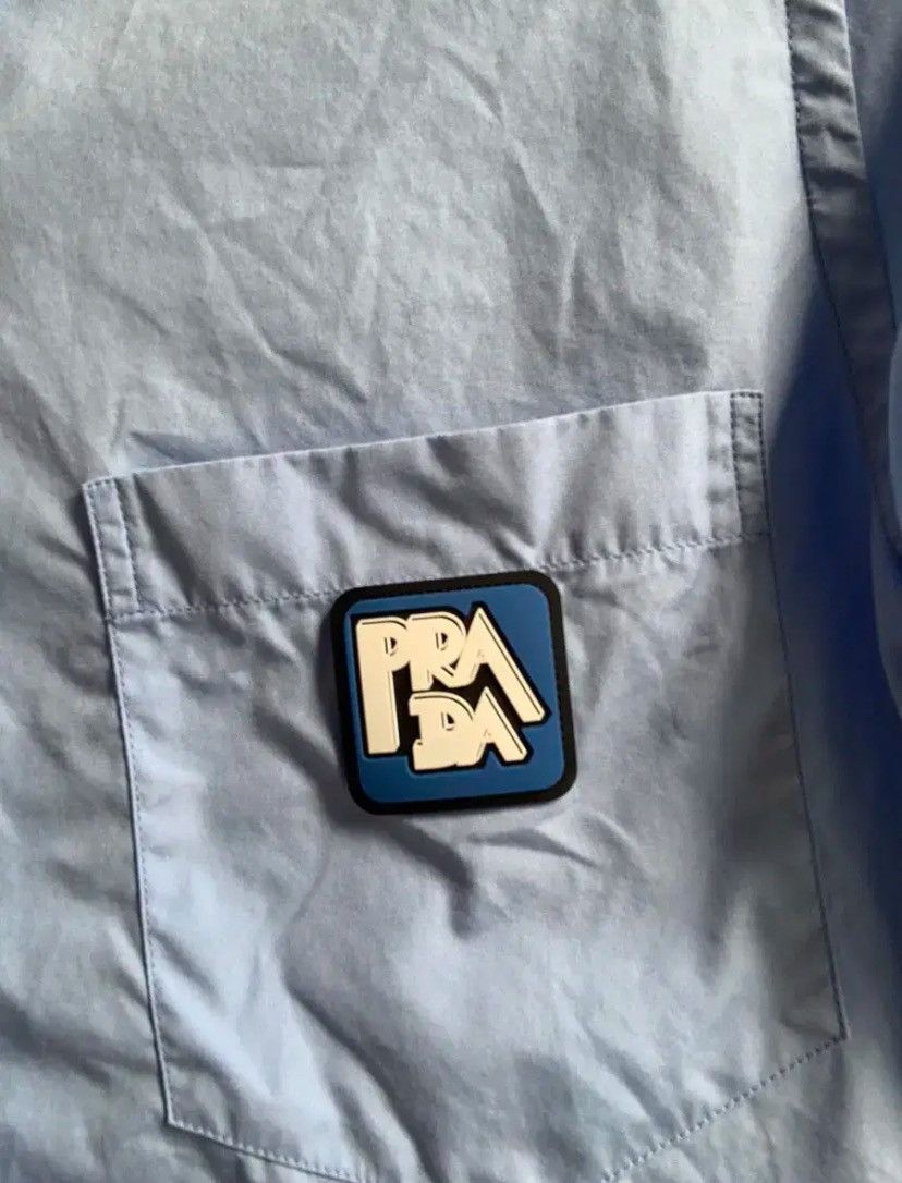 Prada Prada big logo shirts Size US M / EU 48-50 / 2 - 4 Thumbnail