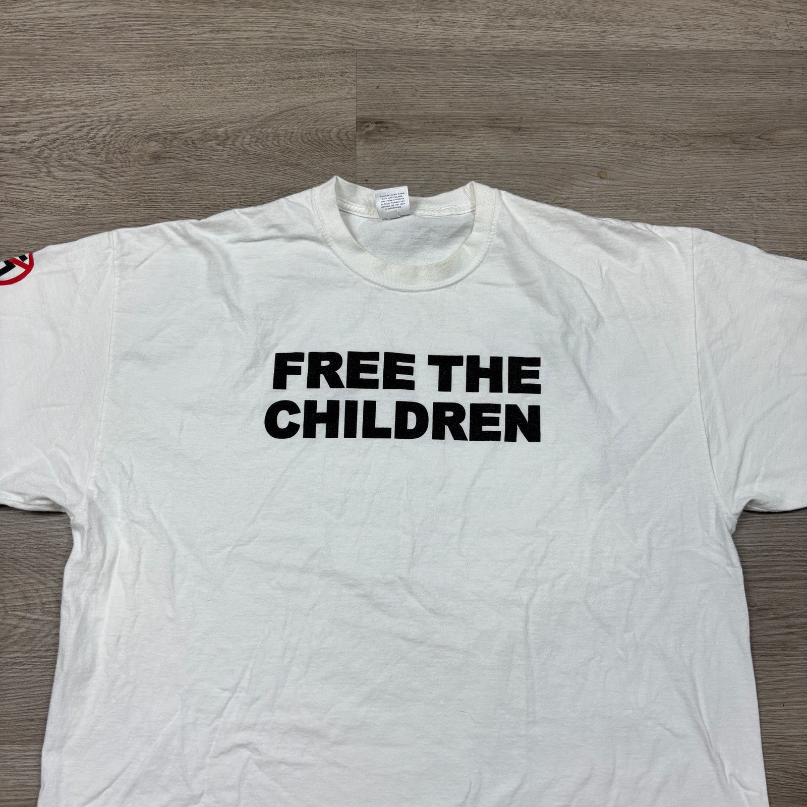 Noah Noah NY Free The Children Stephen Miller T Shirt Men's 2XL Size US XXL / EU 58 / 5 - 2 Thumbnail