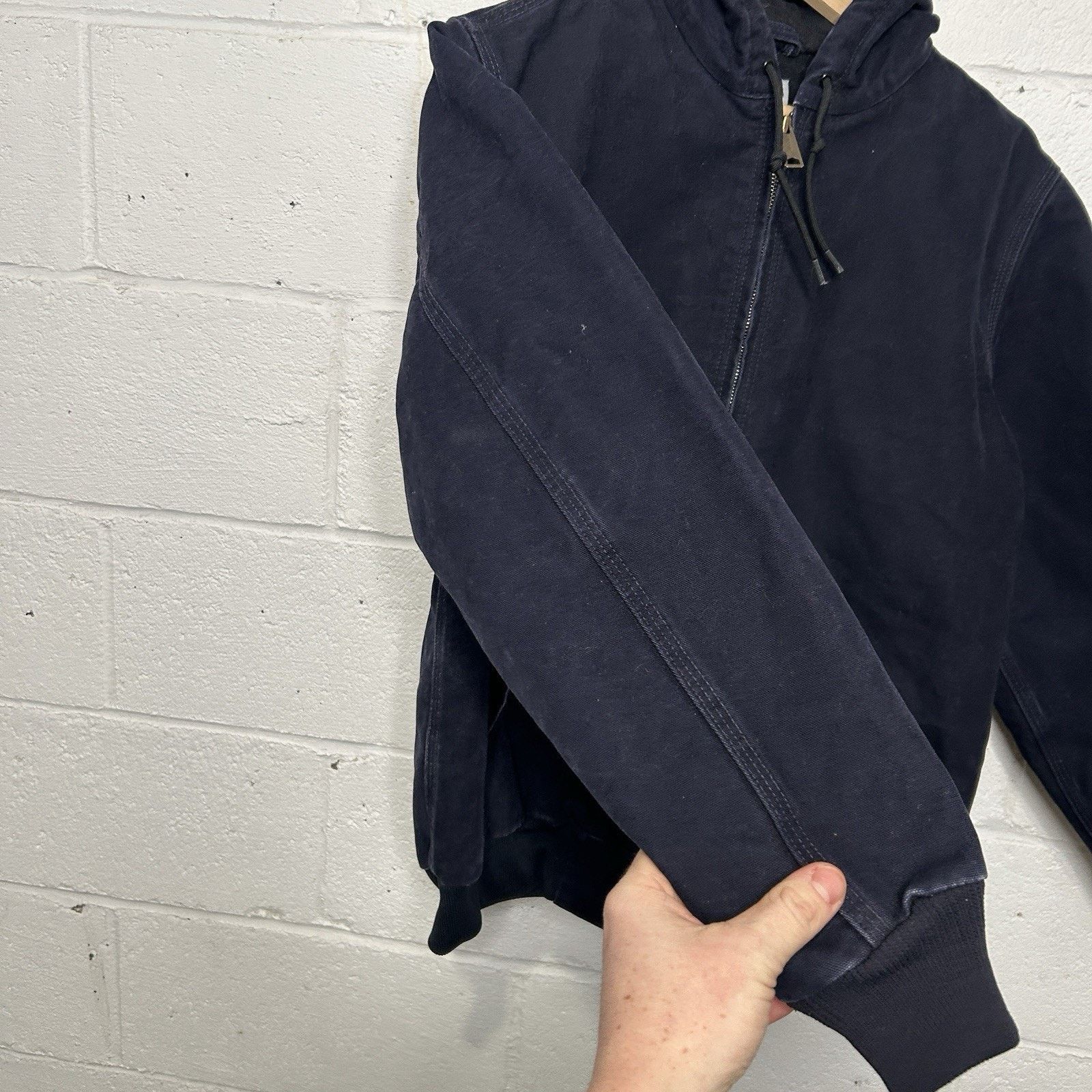 Carhartt Carhartt Quilted Hooded Active Jacket “Navy Blue” WJ130-403 Size S / US 4 / IT 40 - 7 Thumbnail