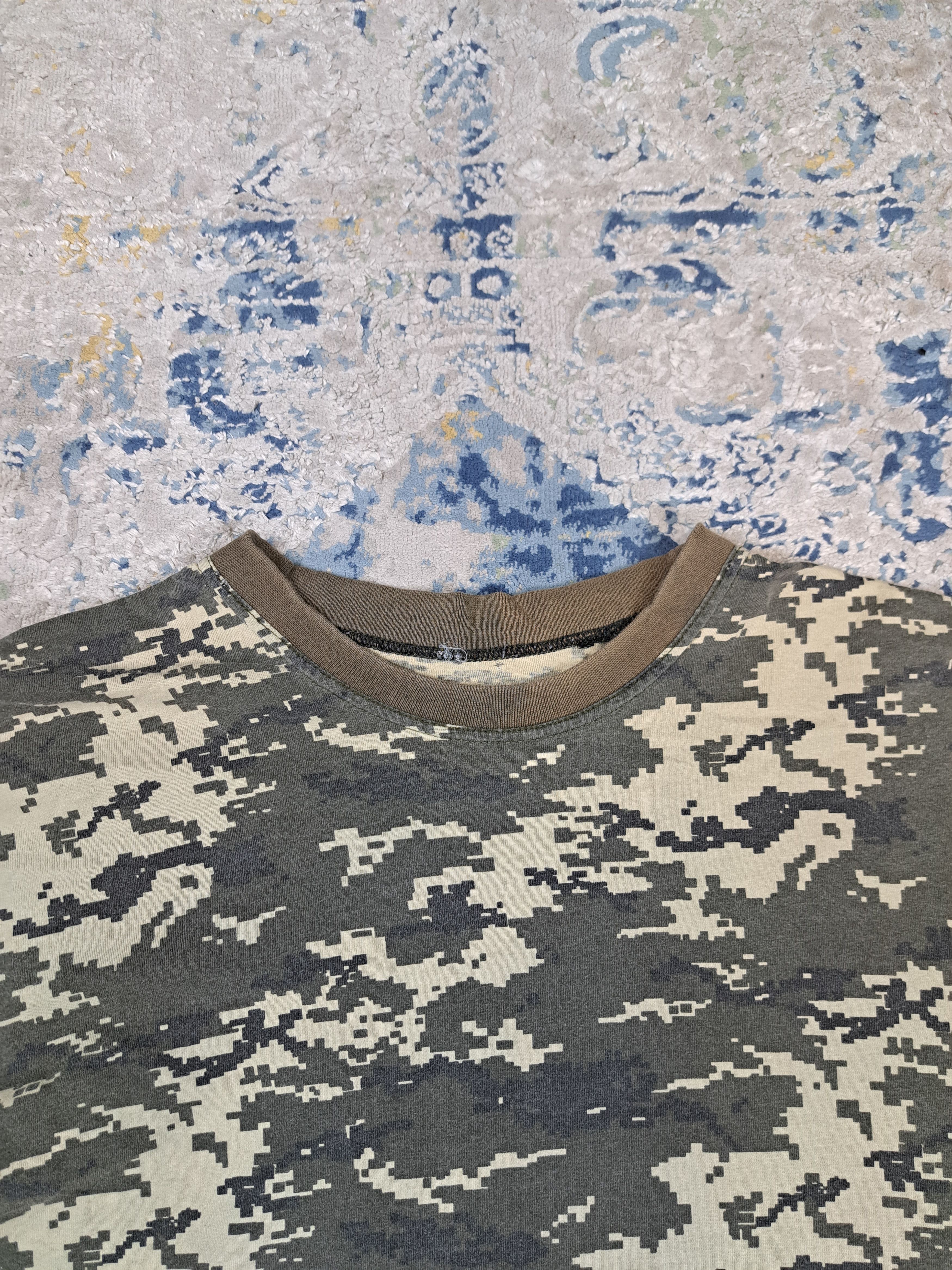 Vintage Vintage 90s Digital Camo Military Tee Archive Army Size US L / EU 52-54 / 3 - 2 Thumbnail