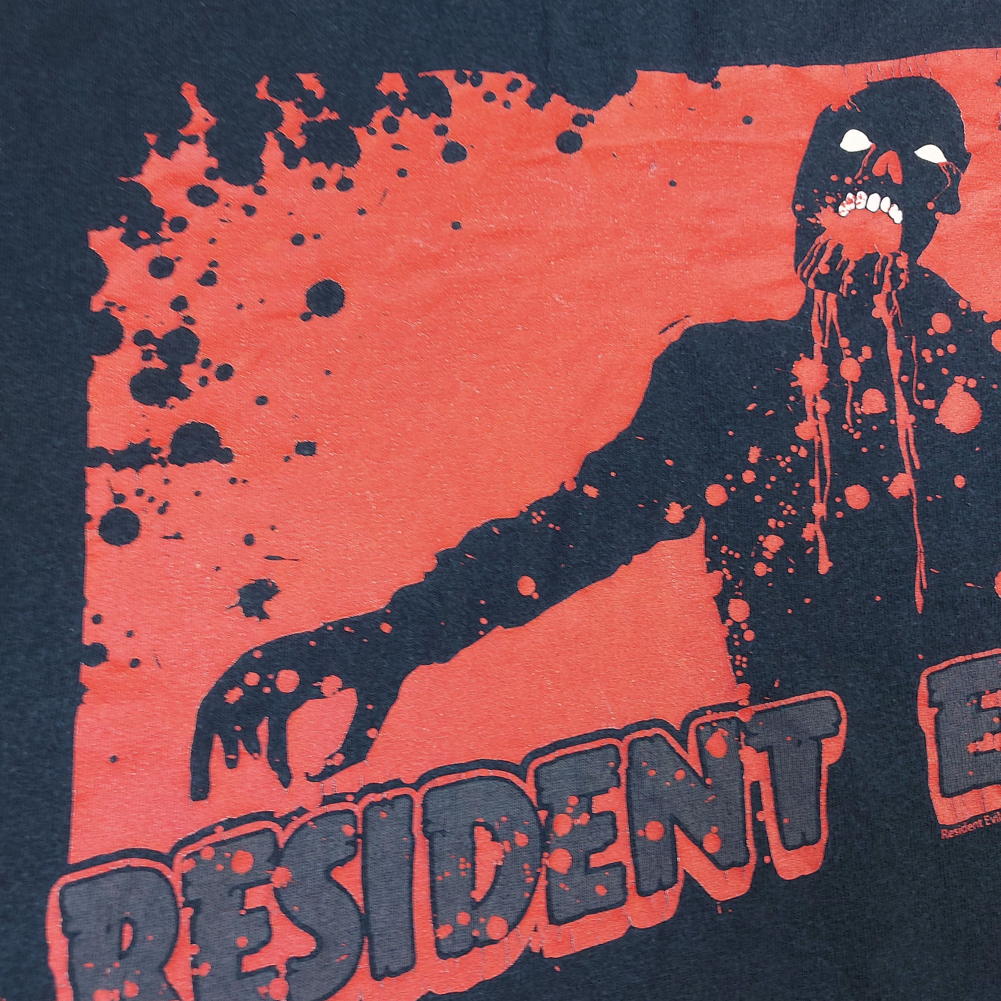 Playstation Vintage 2005 Resident Evil Capcom PlayStation 2 TEE Size US M / EU 48-50 / 2 - 5 Thumbnail
