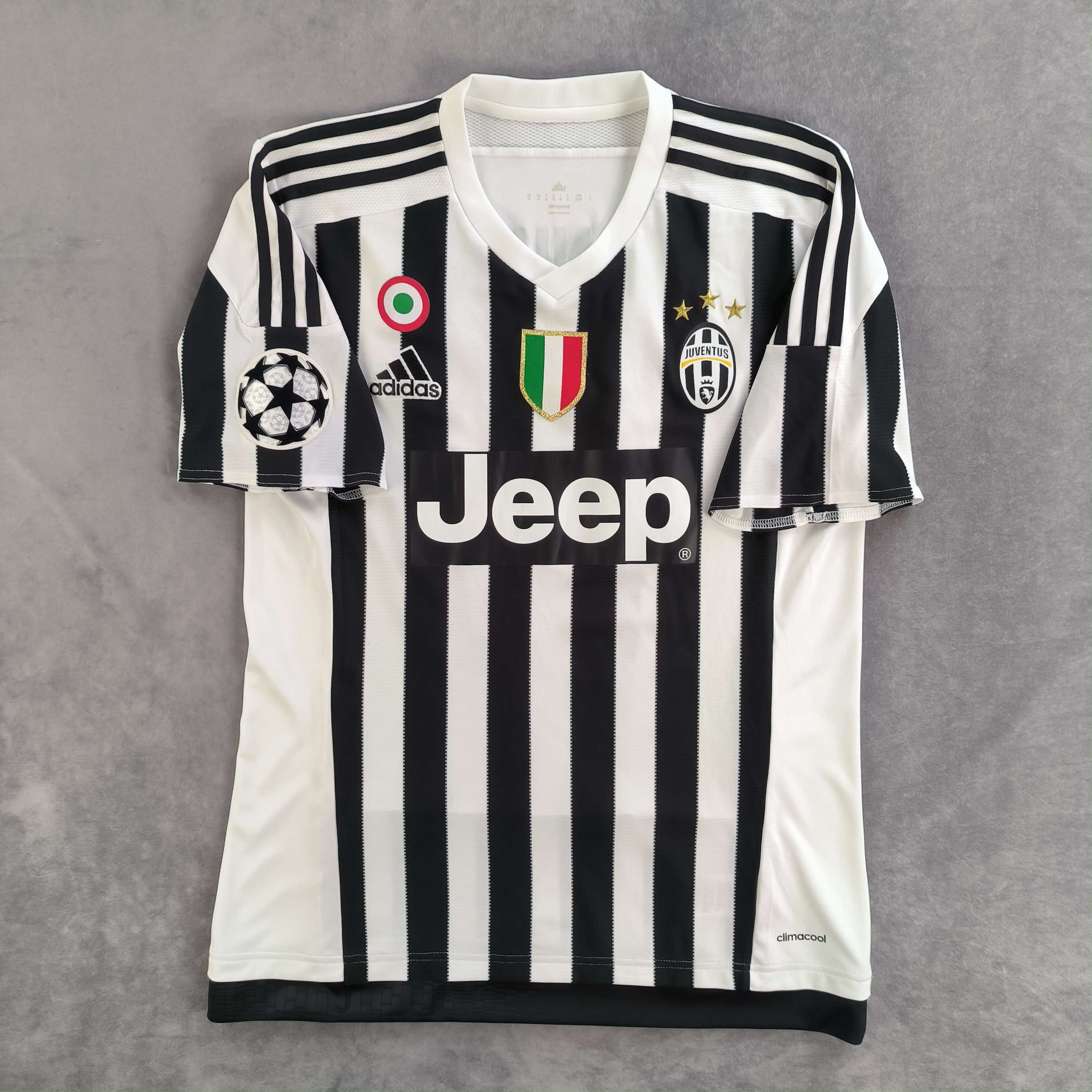 Adidas Juventus 2015-16 Adidas home UCL Bonucci football jersey M Size US M / EU 48-50 / 2 - 2 Thumbnail