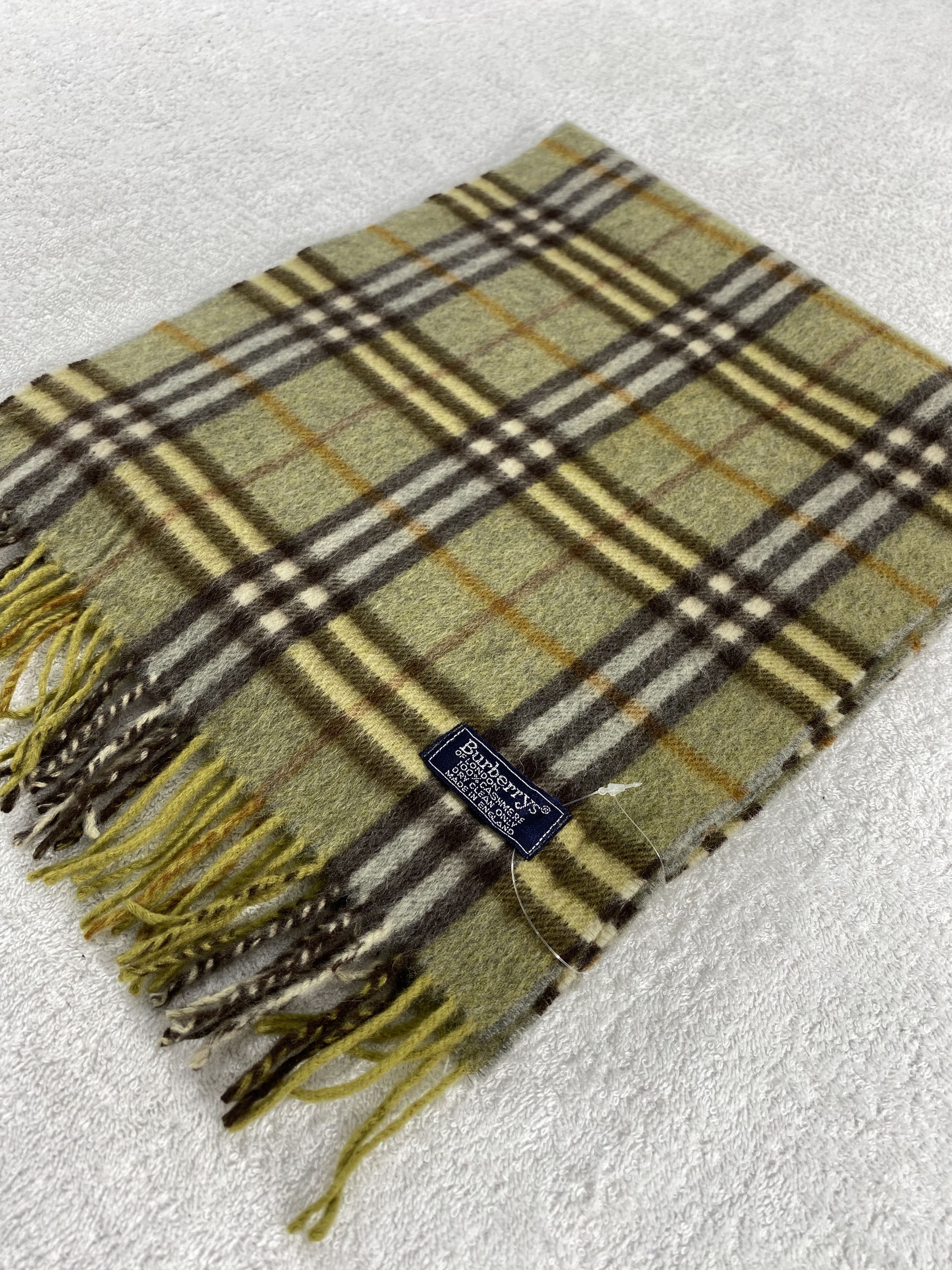 Burberry Vintage Burberry Scarf/Muffler/Neckwear MF722 Size ONE SIZE - 3 Thumbnail