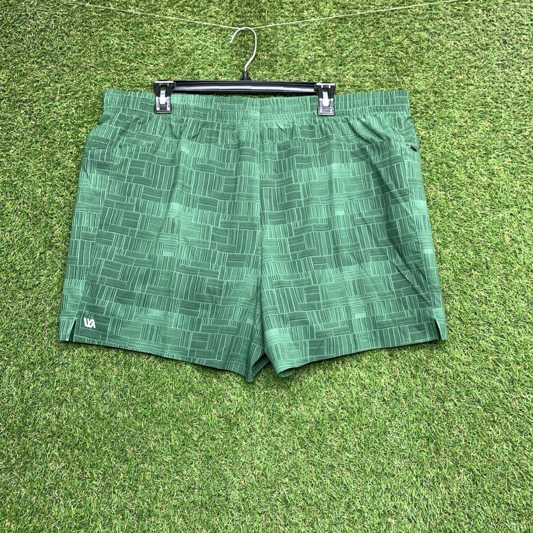 Vintage VRST Accelerate Run Shorts Mens 2XL Green Lined Athletic Workout Performance NEW Shorts Mens 2XL Green Athletic VRST Accelerate Run Size US 39 - 2 Thumbnail