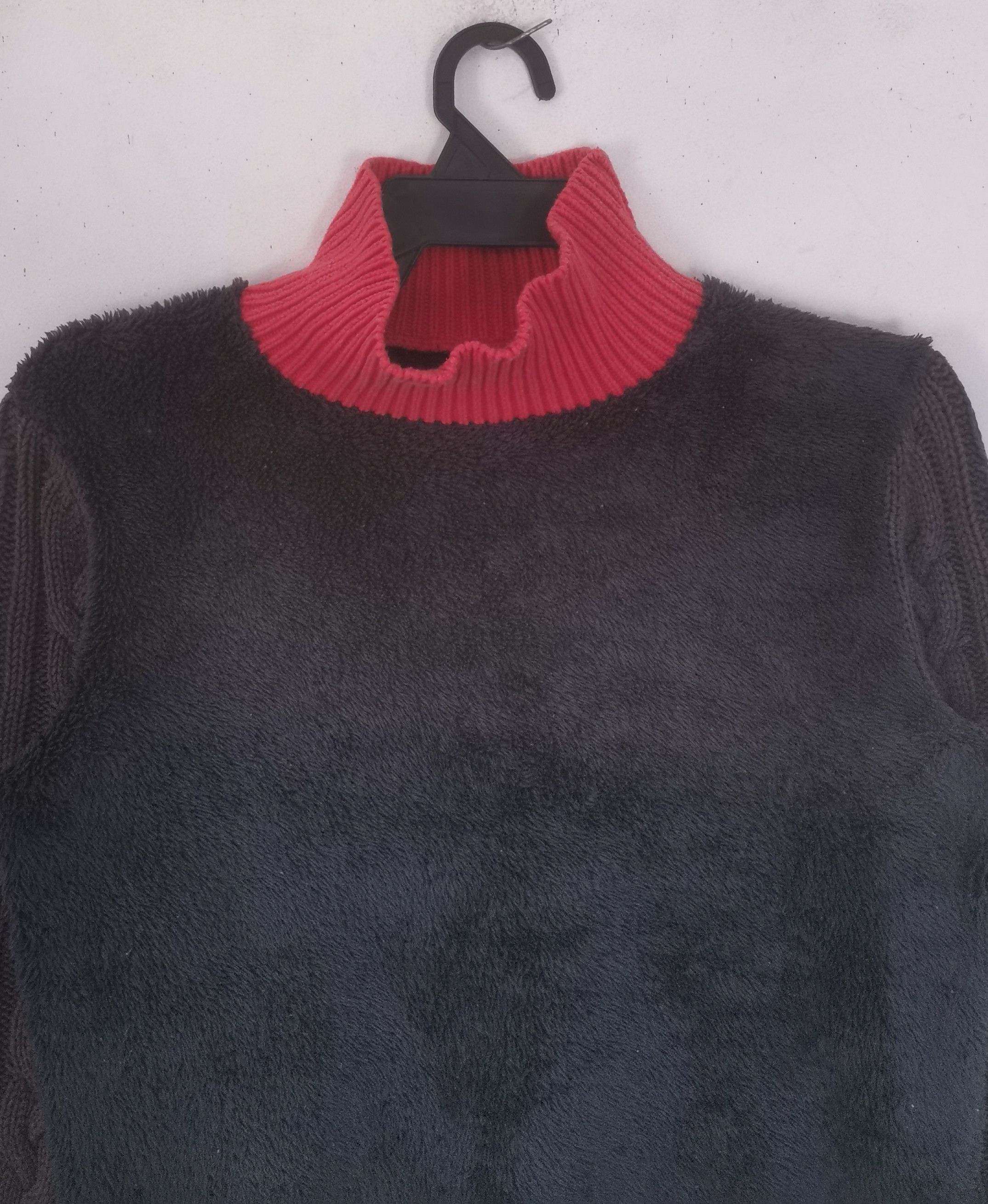 Undercover × Uniqlo Rare uniqlo Undercover Fleece sweatshirt Size XS / US 0-2 / IT 36-38 - 2 Thumbnail