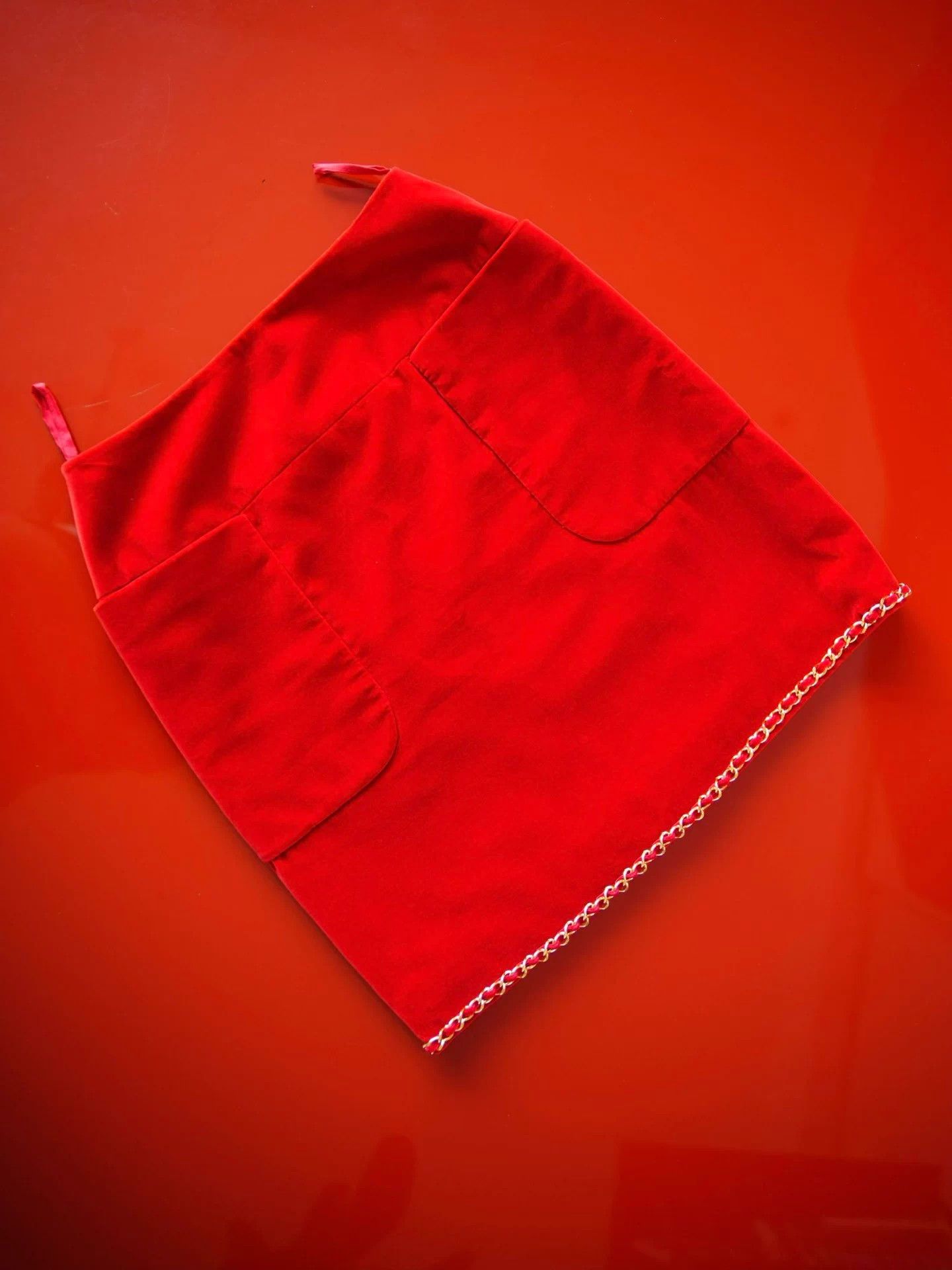 Chanel Chanel 1991 FW Dark Red Velvet Chain Gold-Tone Skirt S-M Size 26" / US 2 / IT 38 - 4 Thumbnail