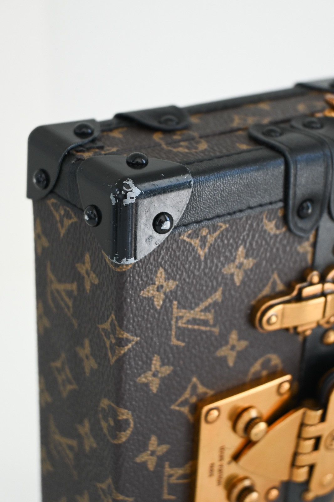 Louis Vuitton Louis Vuitton Petite Malle Size ONE SIZE - 9 Thumbnail