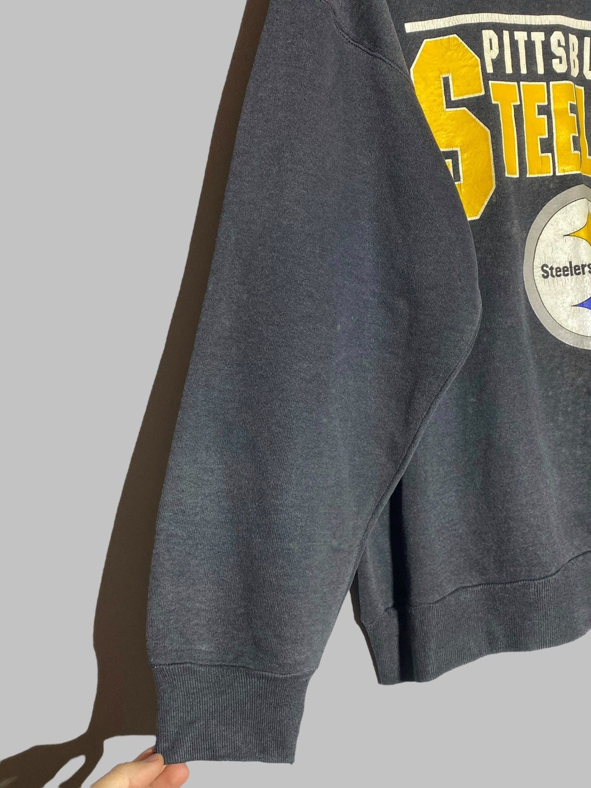 Vintage Vintage 90s Steelers Pittsburgh Distressed Faded Sweatshirt Size US M / EU 48-50 / 2 - 14 Thumbnail