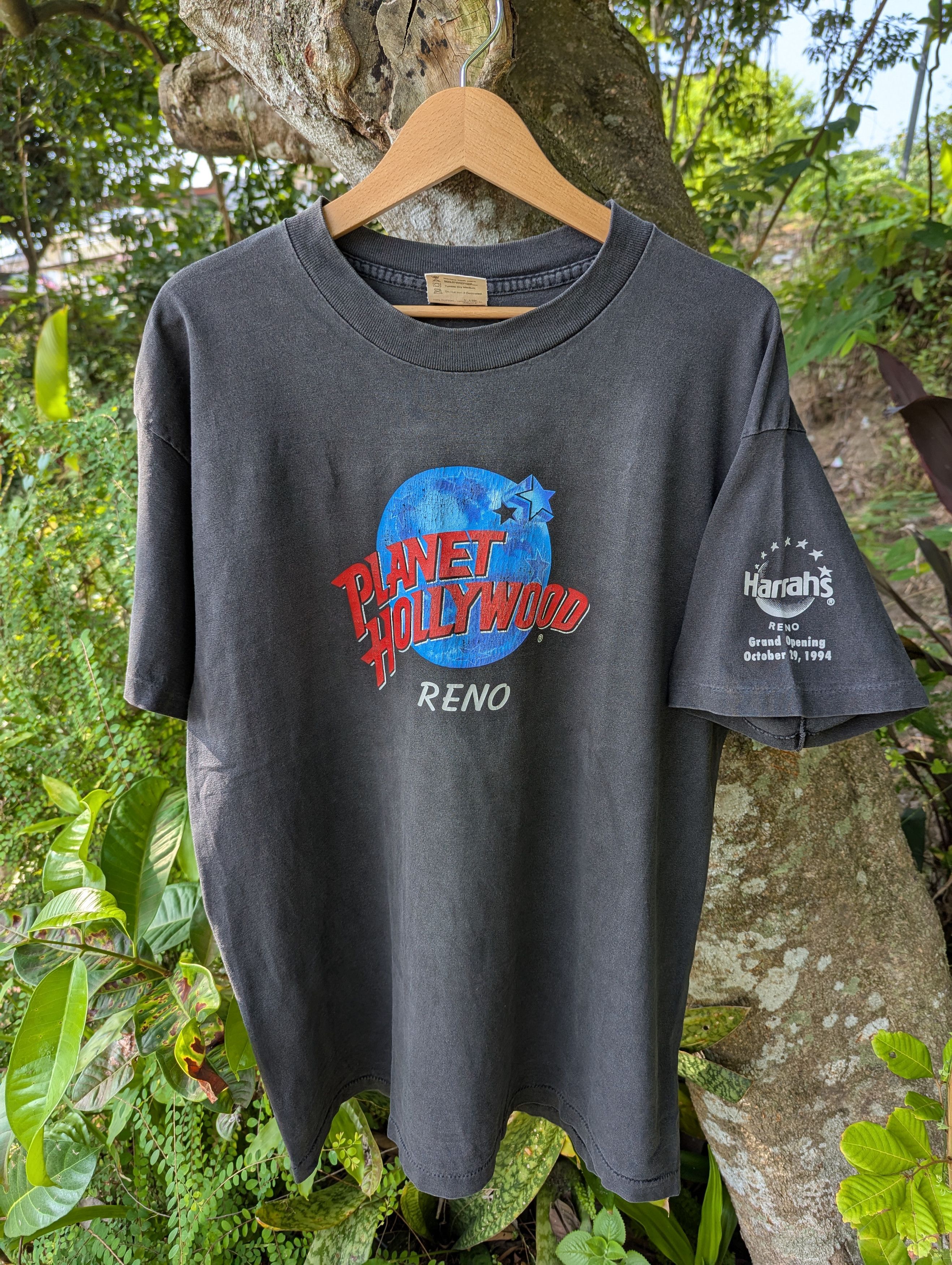 Planet Hollywood 🔥FREE SHIPPING🔥Thrashed Planet Hollywood Sunfaded Tshirt USA Size US L / EU 52-54 / 3 - 1 Thumbnail