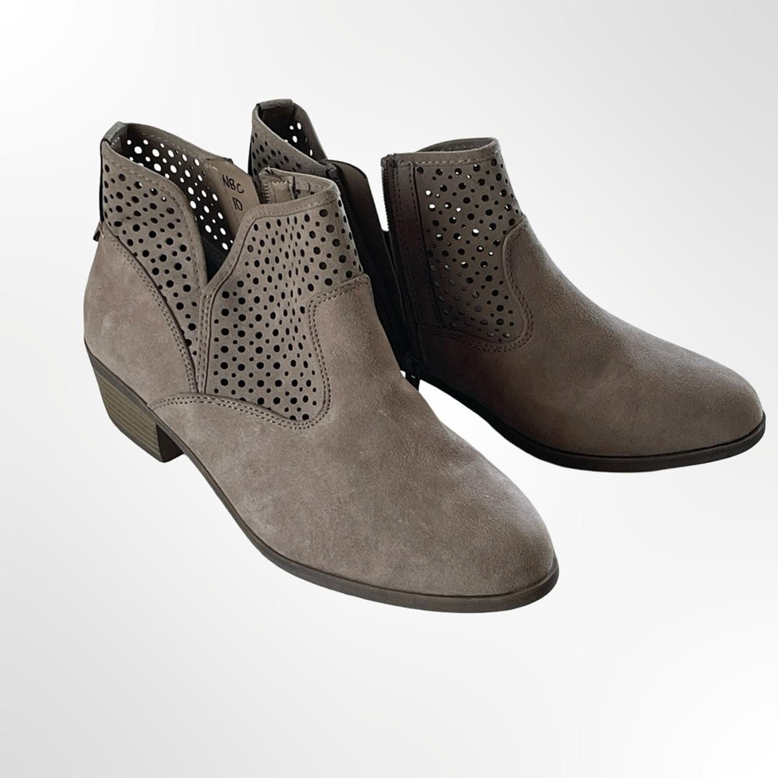 Other Arizona Jean Co Women's Suede Ankle Booties size 10 NWOT Size US 10 / IT 40 - 2 Thumbnail