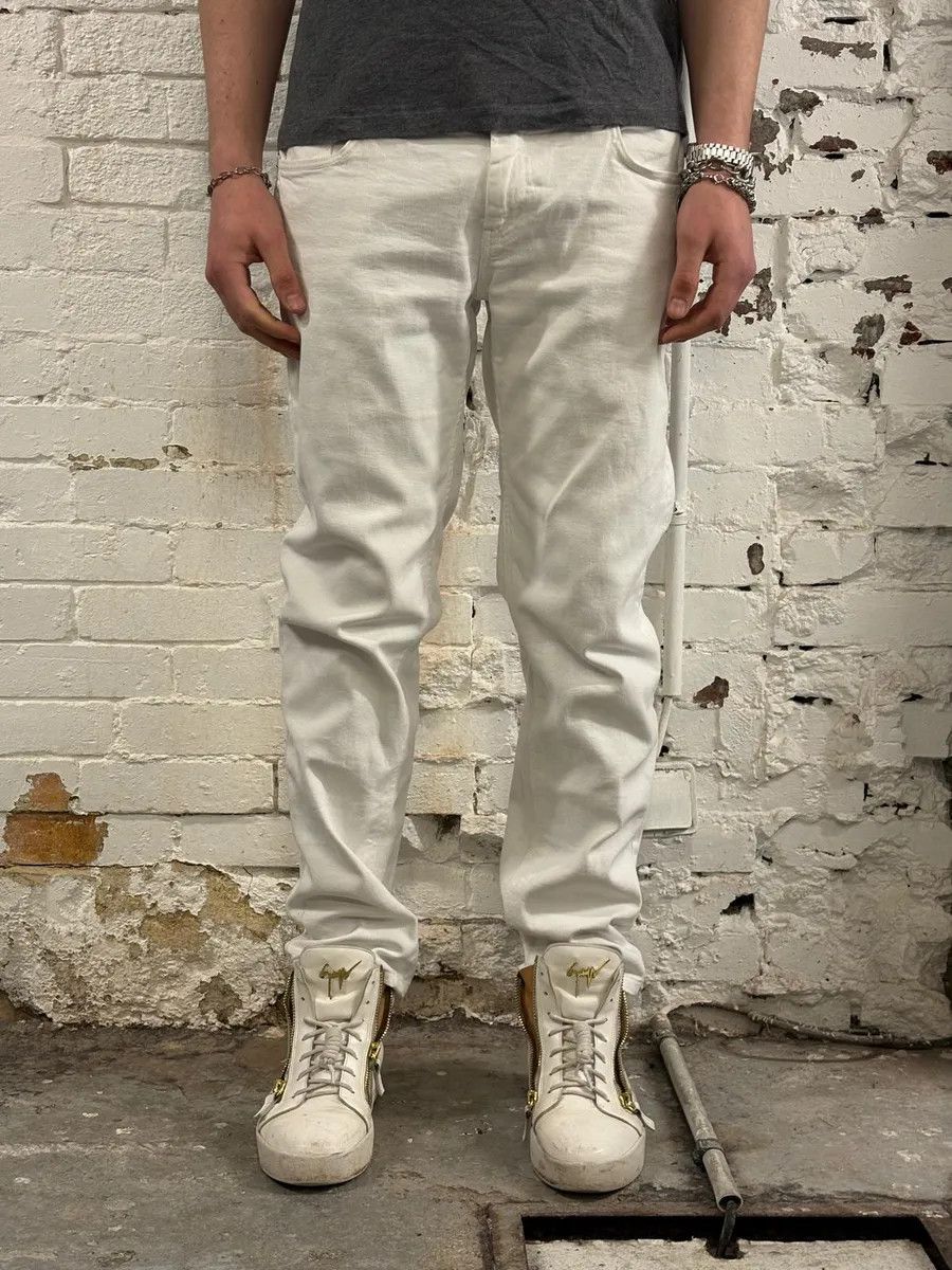 Prada 2000s Prada Classic White Denim Jeans Size US 33 - 2 Thumbnail