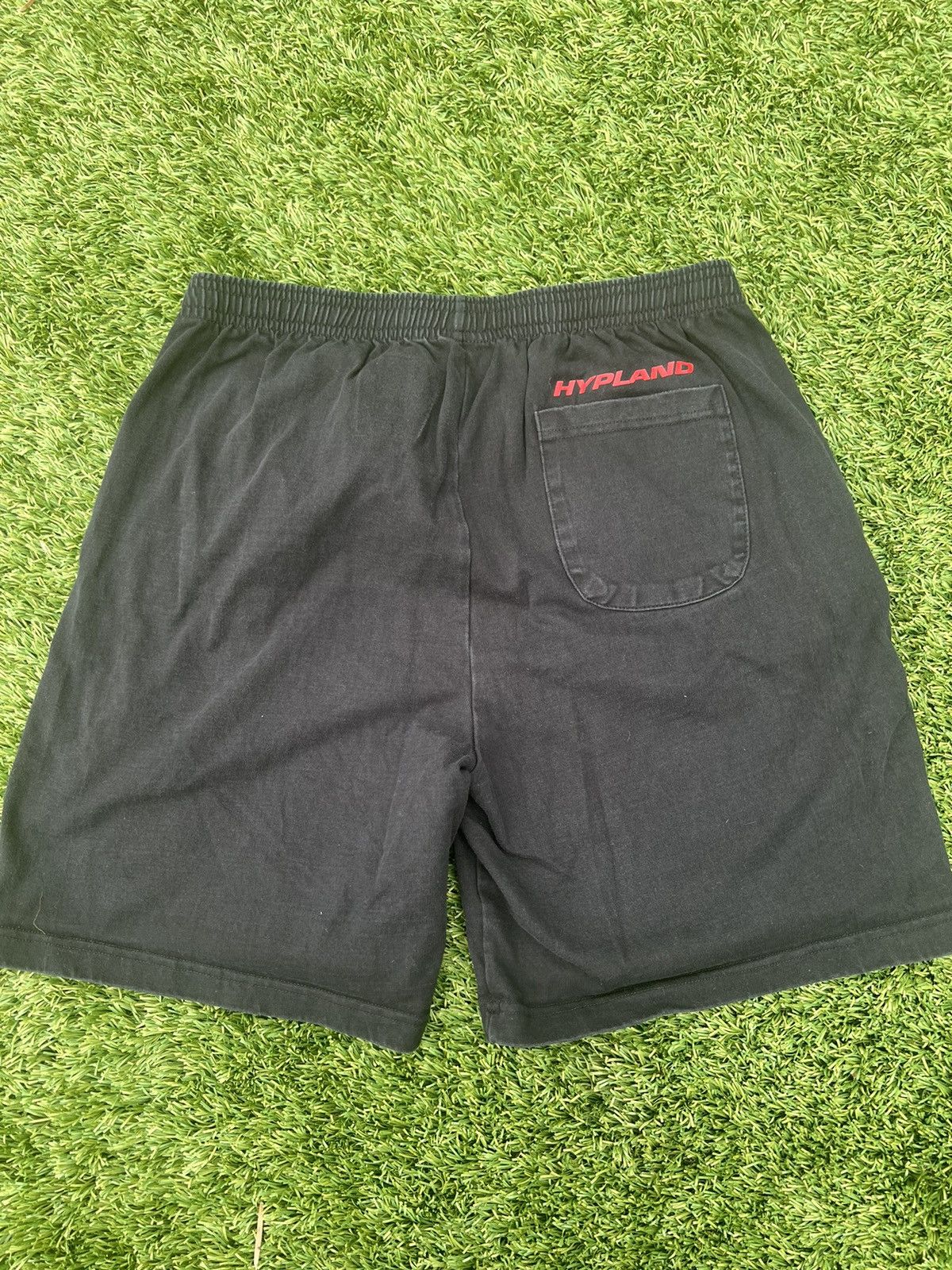 Hypland Black and red hypland Itatchi shorts size medium Size US 32 / EU 48 - 2 Thumbnail