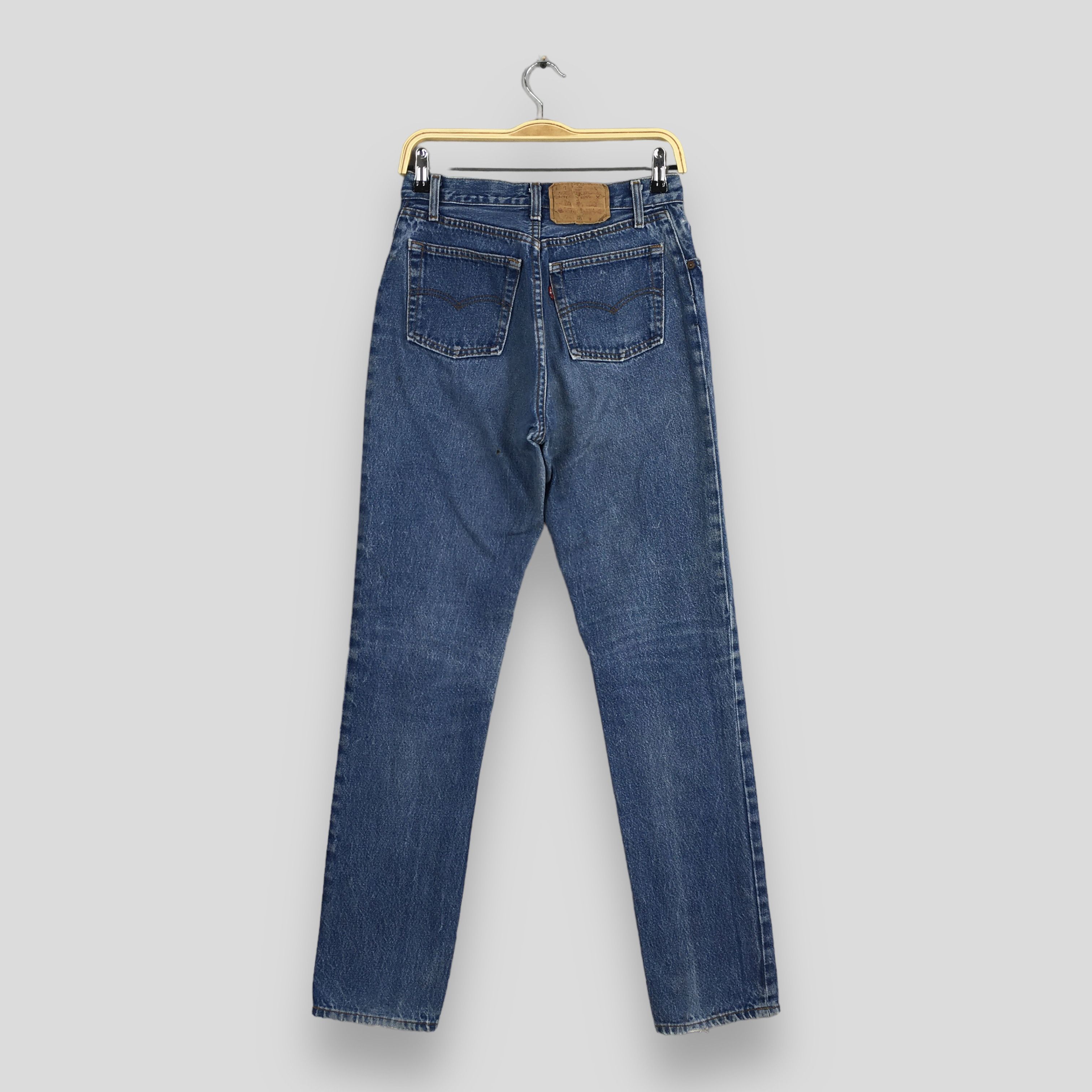 Levi's Size 26x32.5 Vintage 90s Levi's 501 Faded Blue Jeans S1087 Size 26" / US 2 / IT 38 - 10 Thumbnail