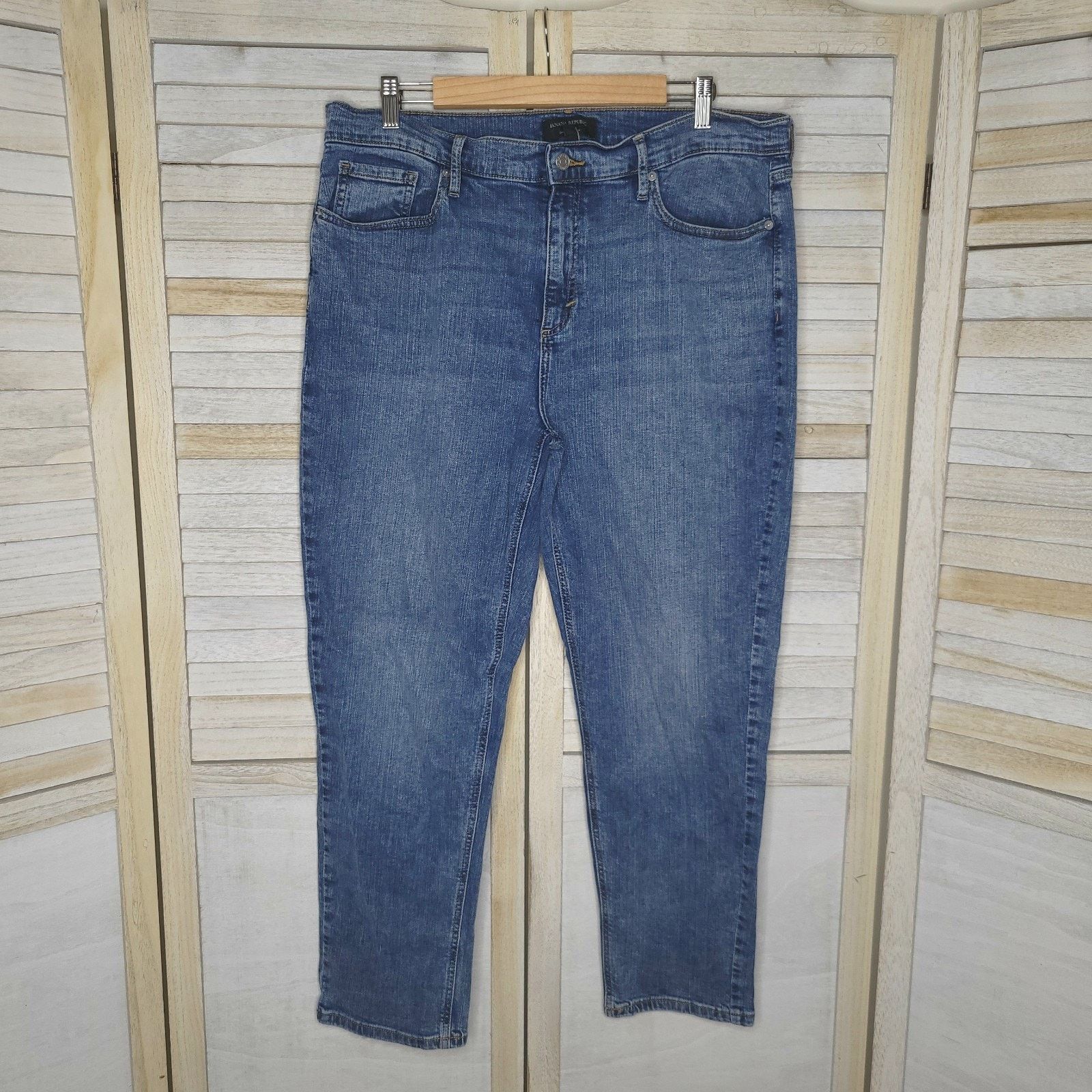 Banana Republic Banana Republic Girlfriend Jean Women’s Size 33/16 Size 38" / US 16 / IT 52 - 1 Thumbnail