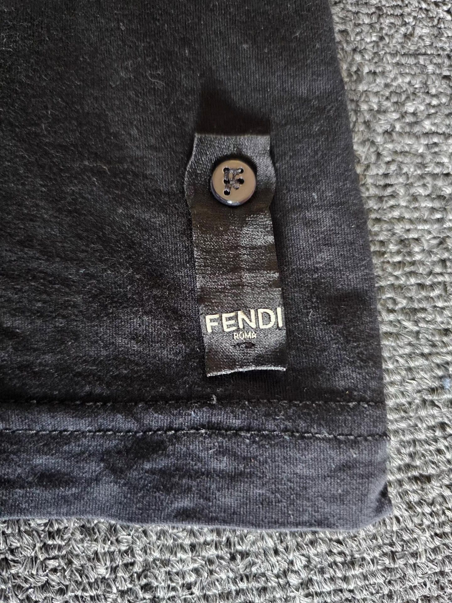 Fendi Fendi Black Short Sleeve T-shirt Size US XS / EU 42 / 0 - 5 Thumbnail
