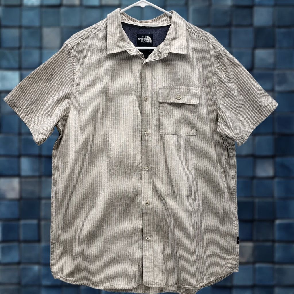 The North Face The North Face Stripes Shirt Mens XL Button-Up Casual Pocket Short Sleeve Gray 100% Cotton Classic Outdoor Size US XL / EU 56 / 4 - 1 Thumbnail