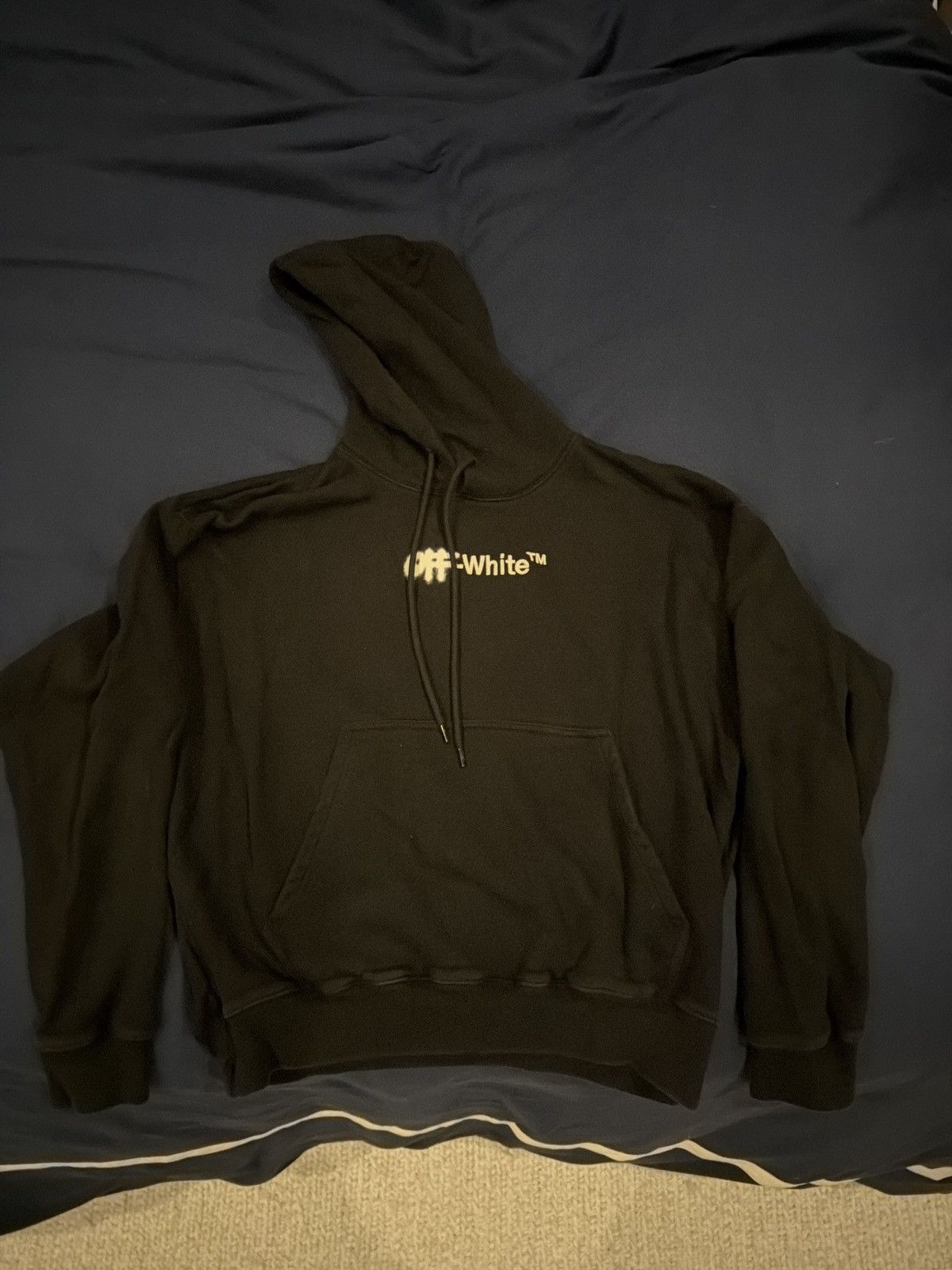 Off-White Off-White Spray Helvetica Hoodie Size US S / EU 44-46 / 1 - 1 Thumbnail