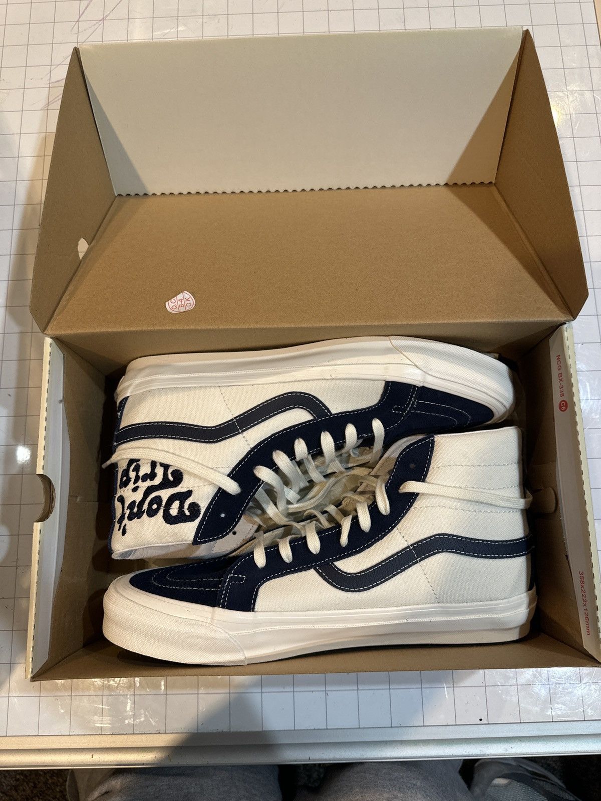 Vans Vans x Free Easy Collab OG Sk8-Hi Lx Size US 12 / EU 45 - 2 Thumbnail