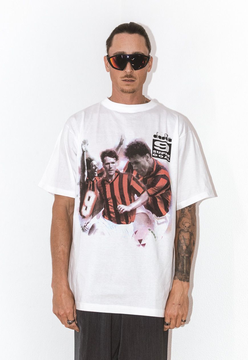 image of Very Vintage 90's Collectible A.c Milan Marco Van Basten Football Tee in White, Men's (Size Large)