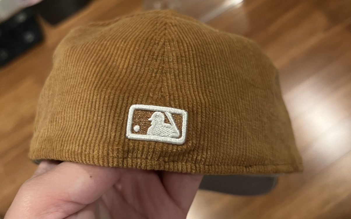 New Era Size 7 1/8 Detroit Corduroy Fitted Size ONE SIZE - 4 Thumbnail