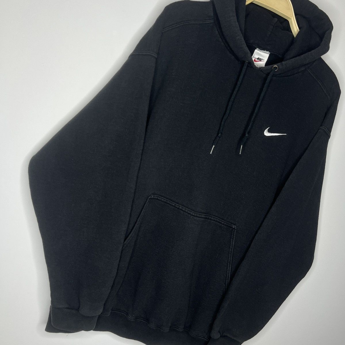 Nike Vintage Nike Hoodie Black Logo Swoosh Boxy 90s Size US L / EU 52-54 / 3 - 3 Thumbnail