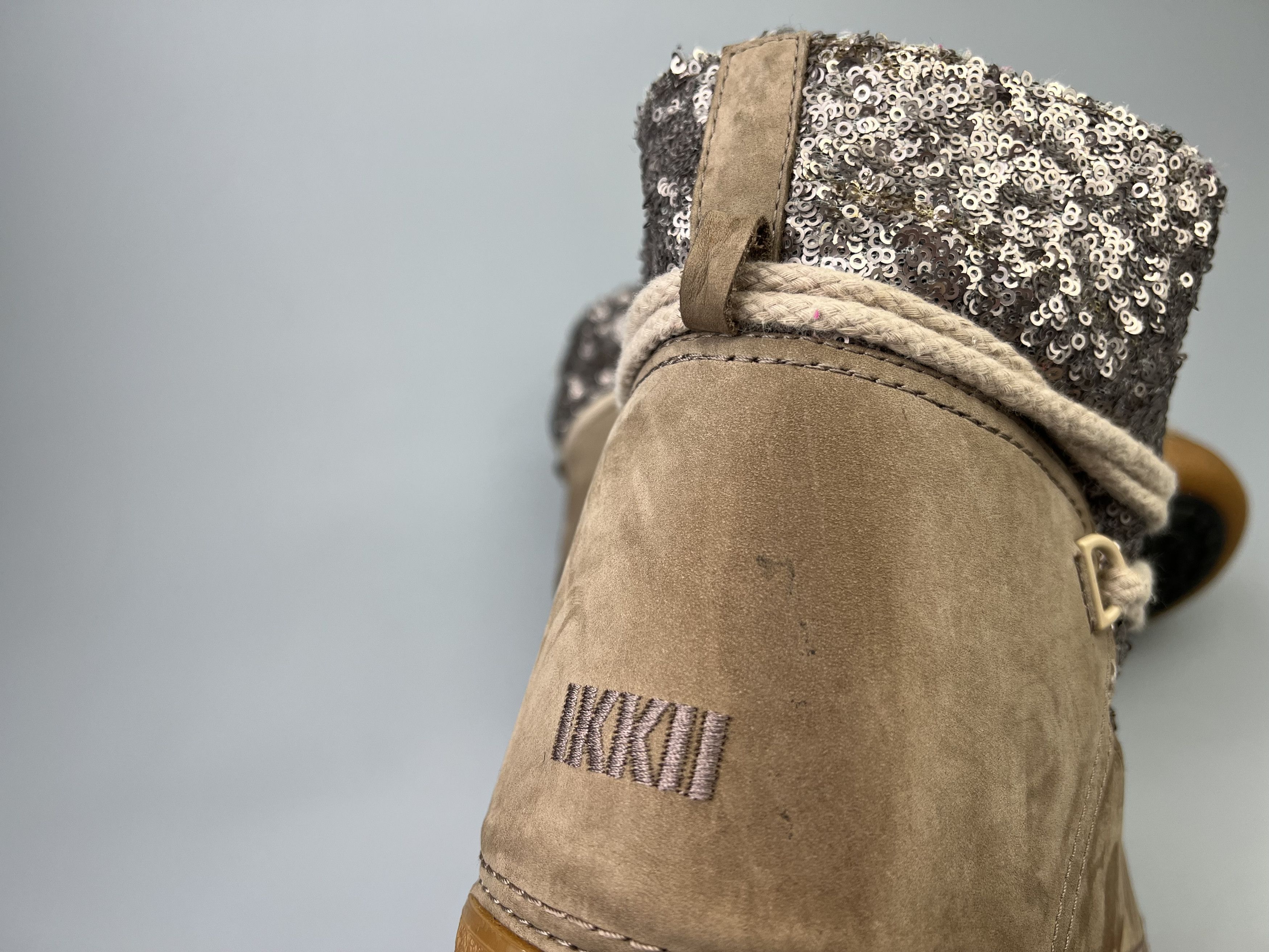 Designer IKKII Sequins Leather Sheepskin Shearling Snow Moon Boots Size US 9 / IT 39 - 8 Thumbnail