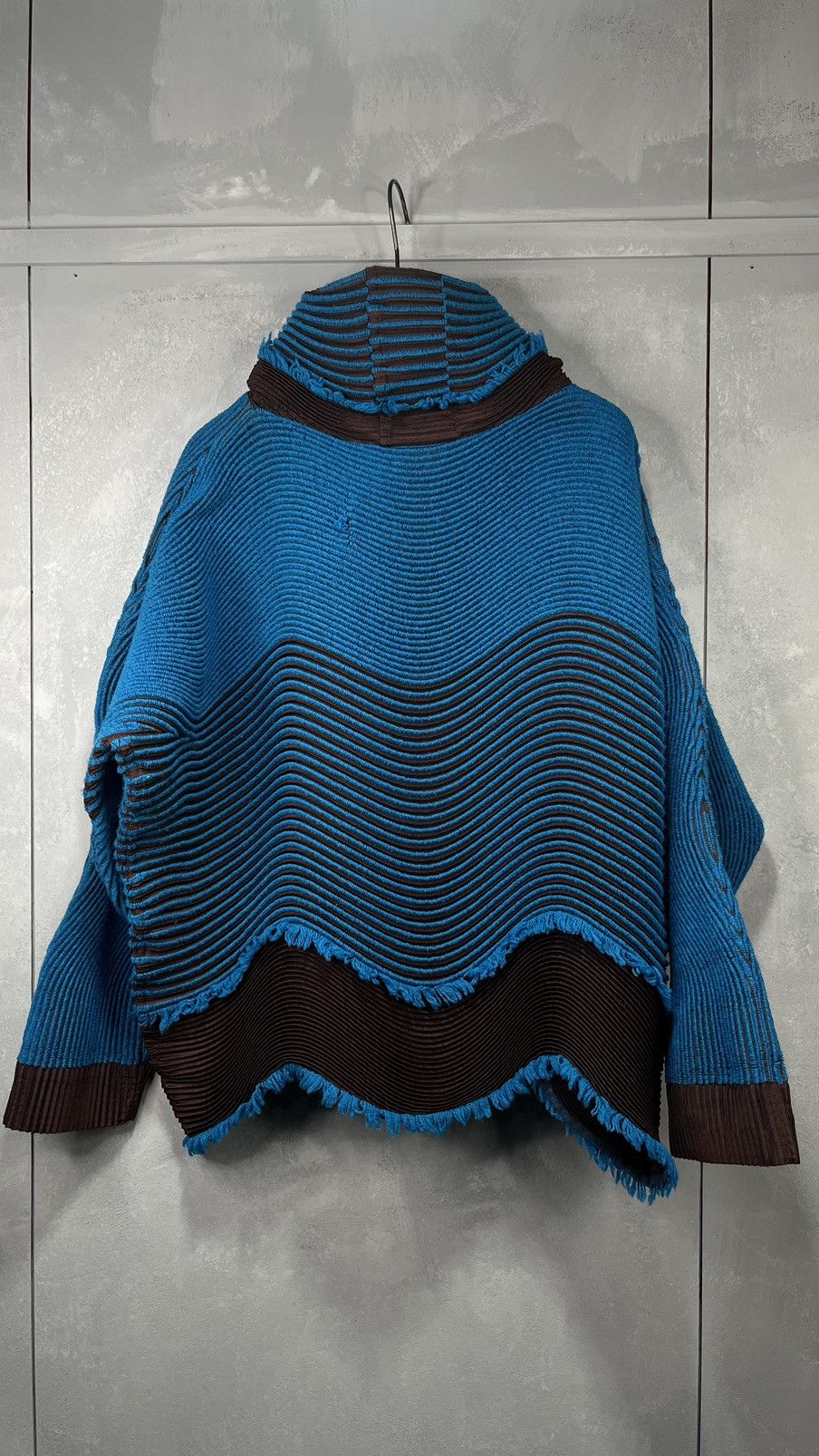 Issey Miyake ISSEY MIYAKE Round Neck Sweater Size US M / EU 48-50 / 2 - 3 Thumbnail