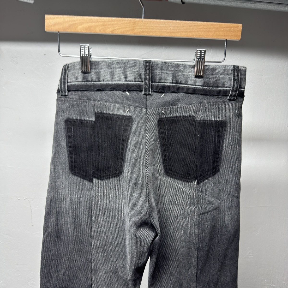 Maison Margiela Maison Margiela Reconstructed Denim Jeans Size 26" / US 2 / IT 38 - 8 Thumbnail