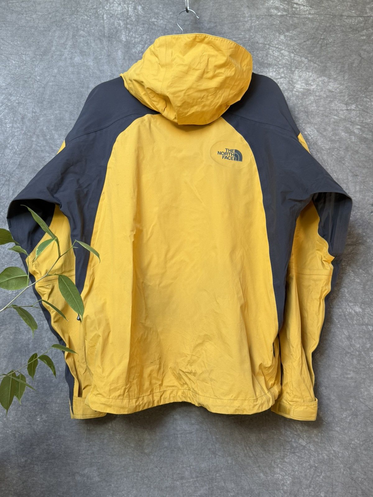 The North Face × Vintage Vintage The North Face Hyvent Nylon Windbreaker Jacket Size US M / EU 48-50 / 2 - 2 Thumbnail