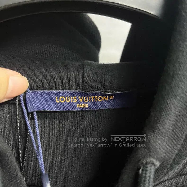 Louis Vuitton Louis Vuitton size 4l 24 Black Solid Hooded Logo Embroidere Size US M / EU 48-50 / 2 - 2 Thumbnail