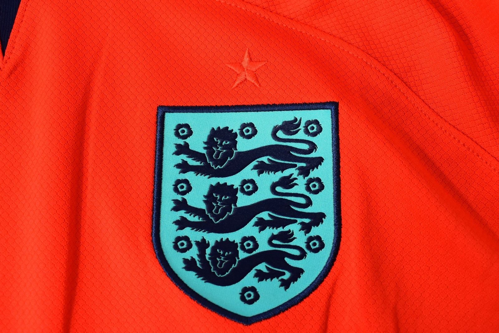 Nike Nike England Away Shirt 2022-23 Football Jersey SIZE XXL Size US XXL / EU 58 / 5 - 7 Thumbnail
