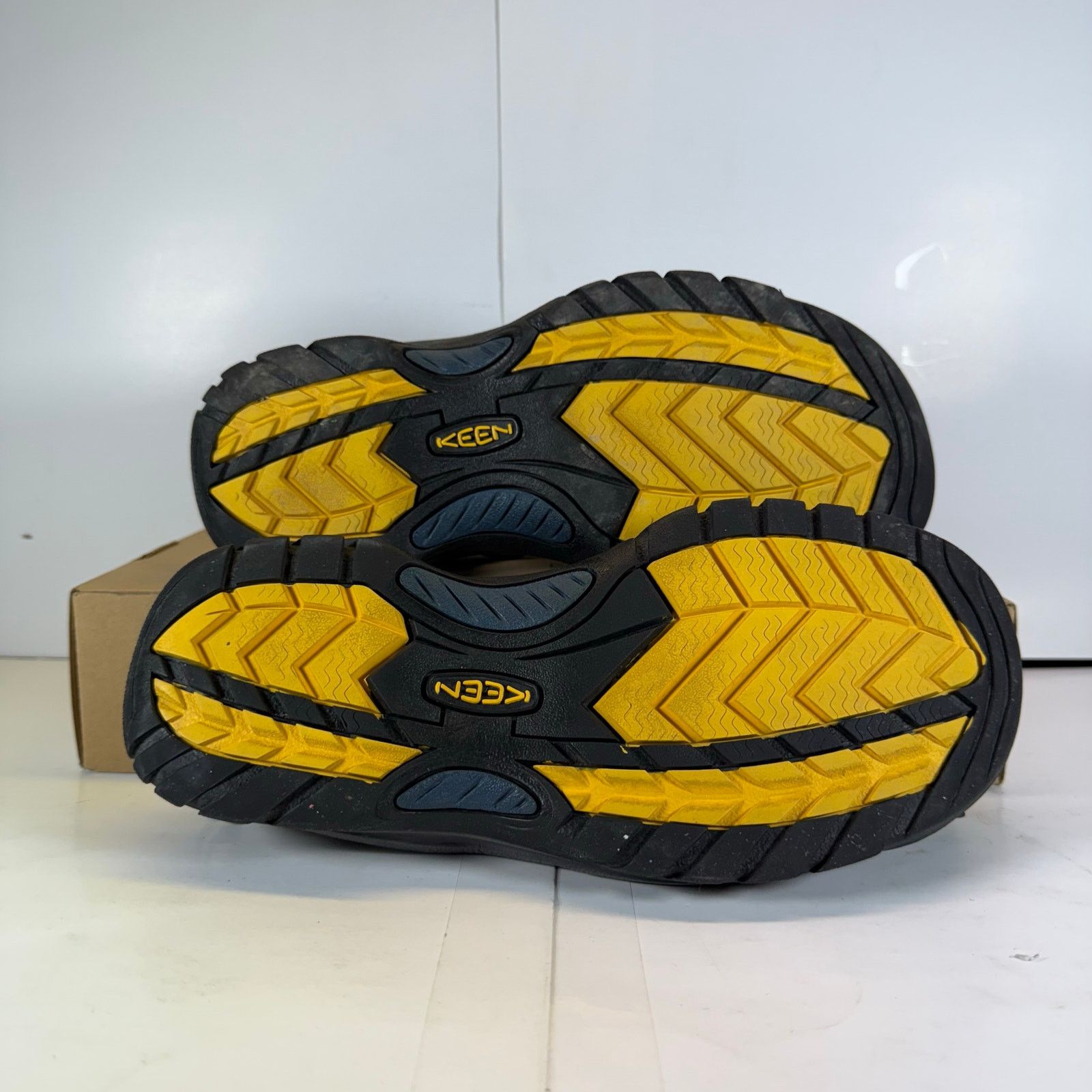 KEEN Keen Newport H2 Waterproof Hiking Sandals Mens Size Unknown Size US 7 / EU 40 - 3 Thumbnail