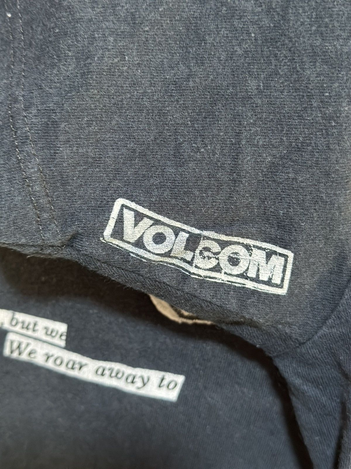 Vintage × Volcom Vintage Volcom Stone Patch Logo Faded Tee Size US M / EU 48-50 / 2 - 6 Thumbnail