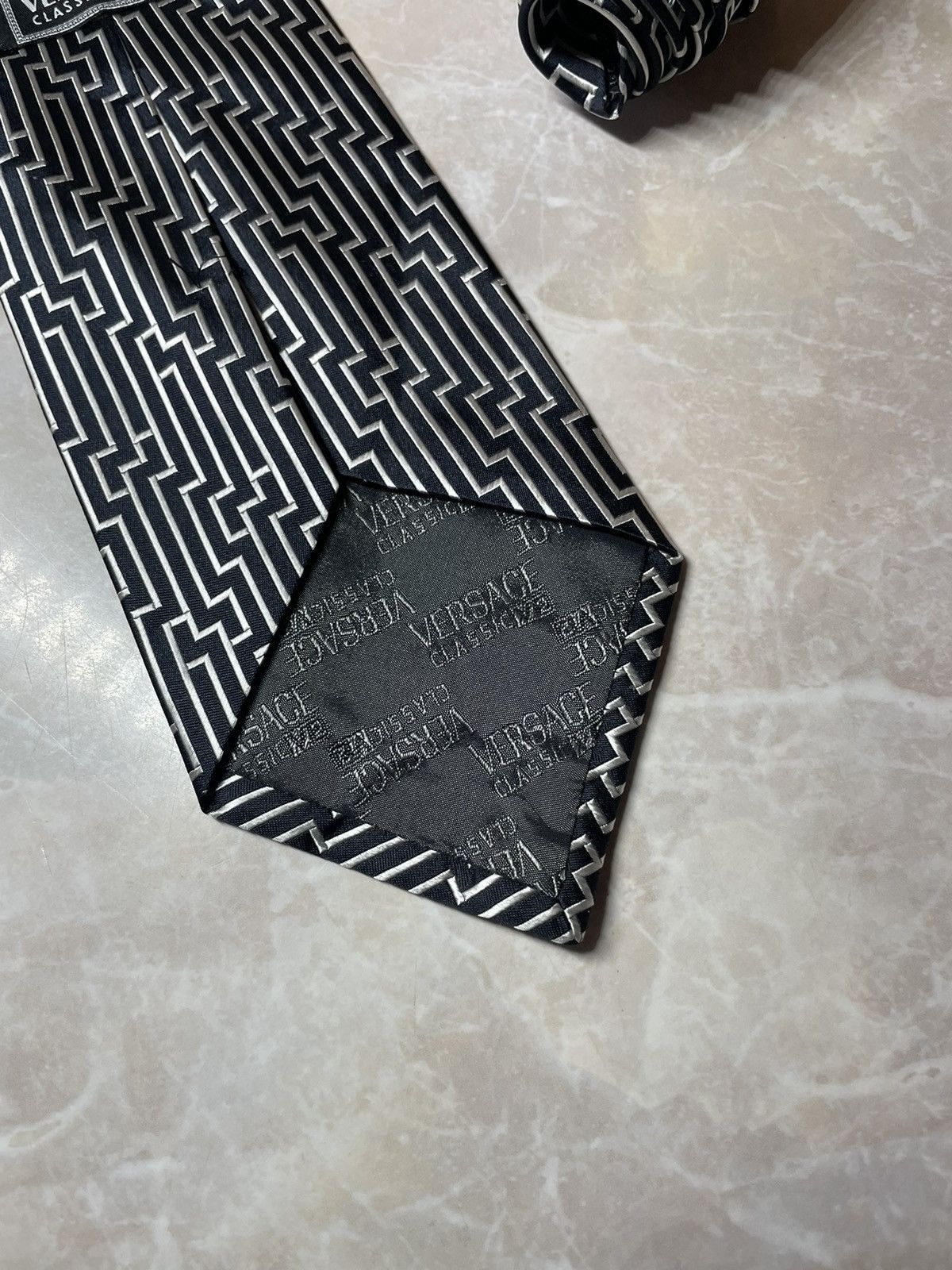 Versace Vintage Versace Classic V2 Monogram Silk Tie Size ONE SIZE - 4 Thumbnail